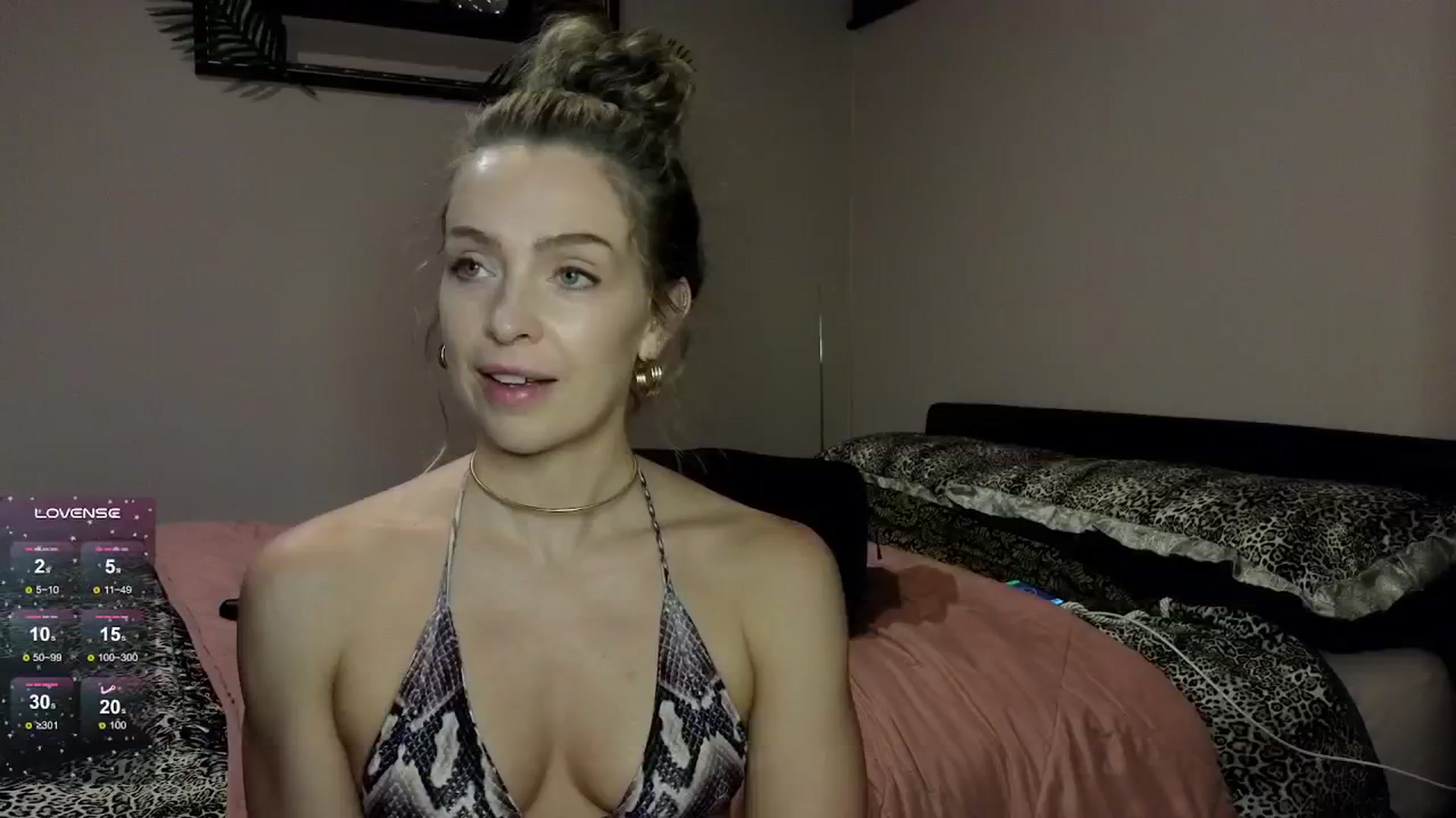 Gallery image thumbnail from Tina_j's myfreecams stream on, 08/18/2024, 18:19 image 3 of 20