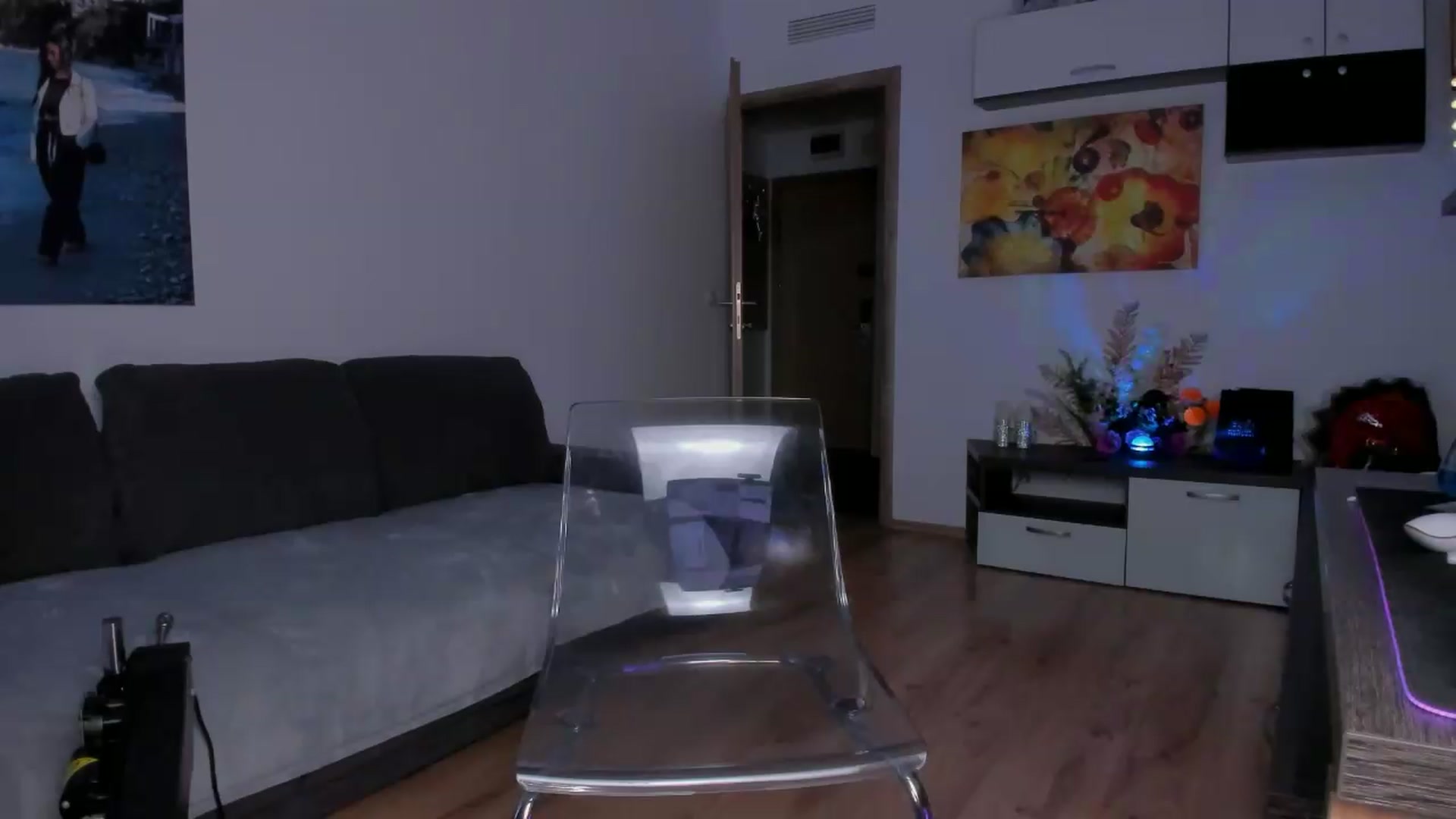 Gallery image thumbnail from Tina_kart3r's myfreecams stream on, 08/01/2026, 17:22 image 9 of 20