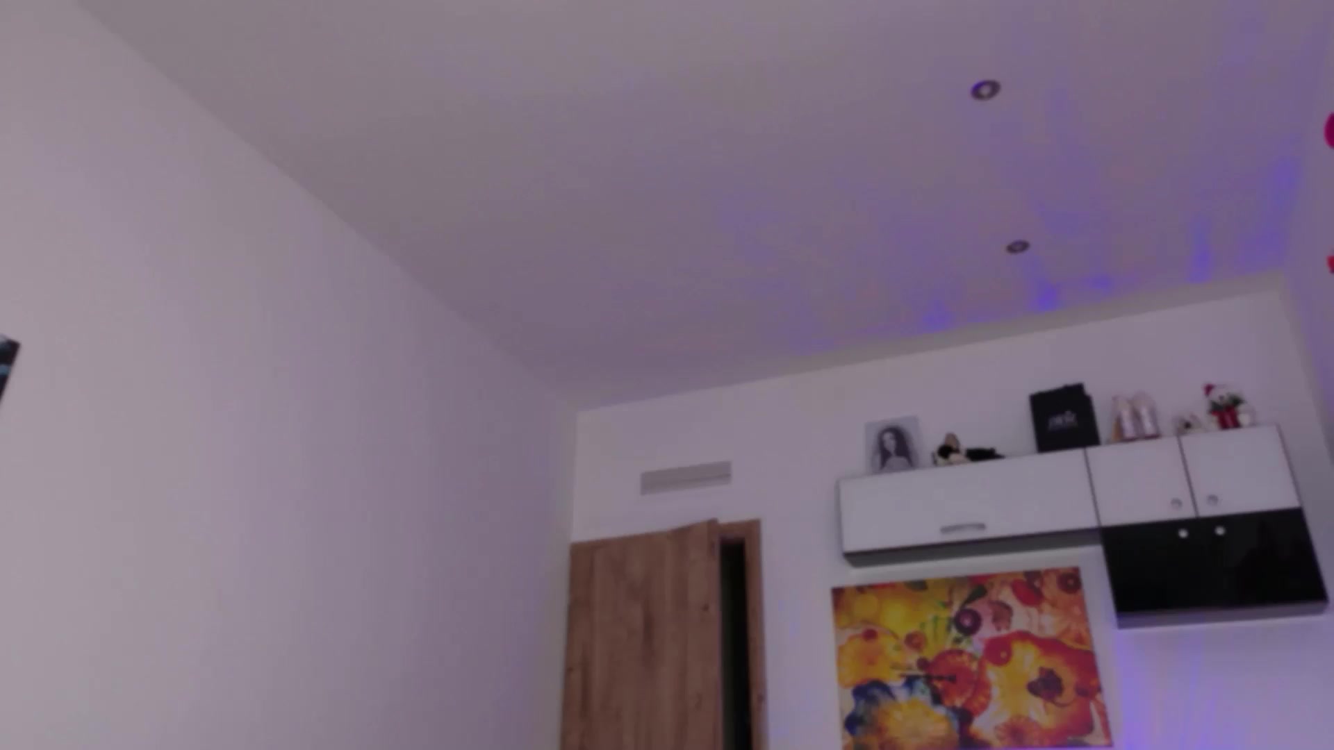 Gallery image thumbnail from Tina_kart3r's myfreecams stream on, 09/29/2026, 14:47 image 12 of 20