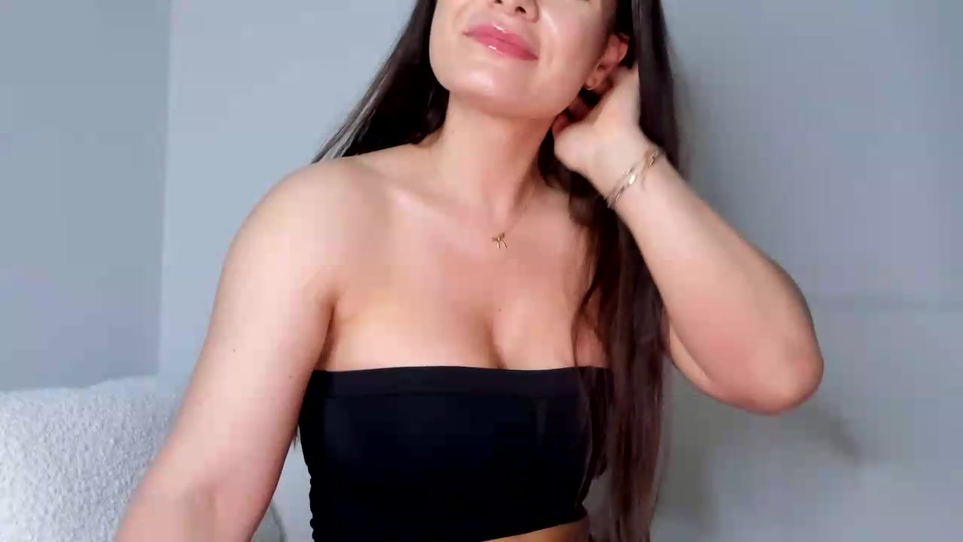 Gallery image thumbnail from Tinasweet__'s myfreecams stream on, 08/24/2026, 23:52 image 2 of 20