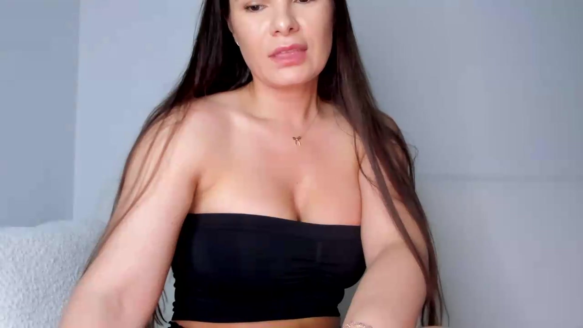 Gallery image thumbnail from Tinasweet__'s myfreecams stream on, 08/24/2026, 23:52 image 10 of 20