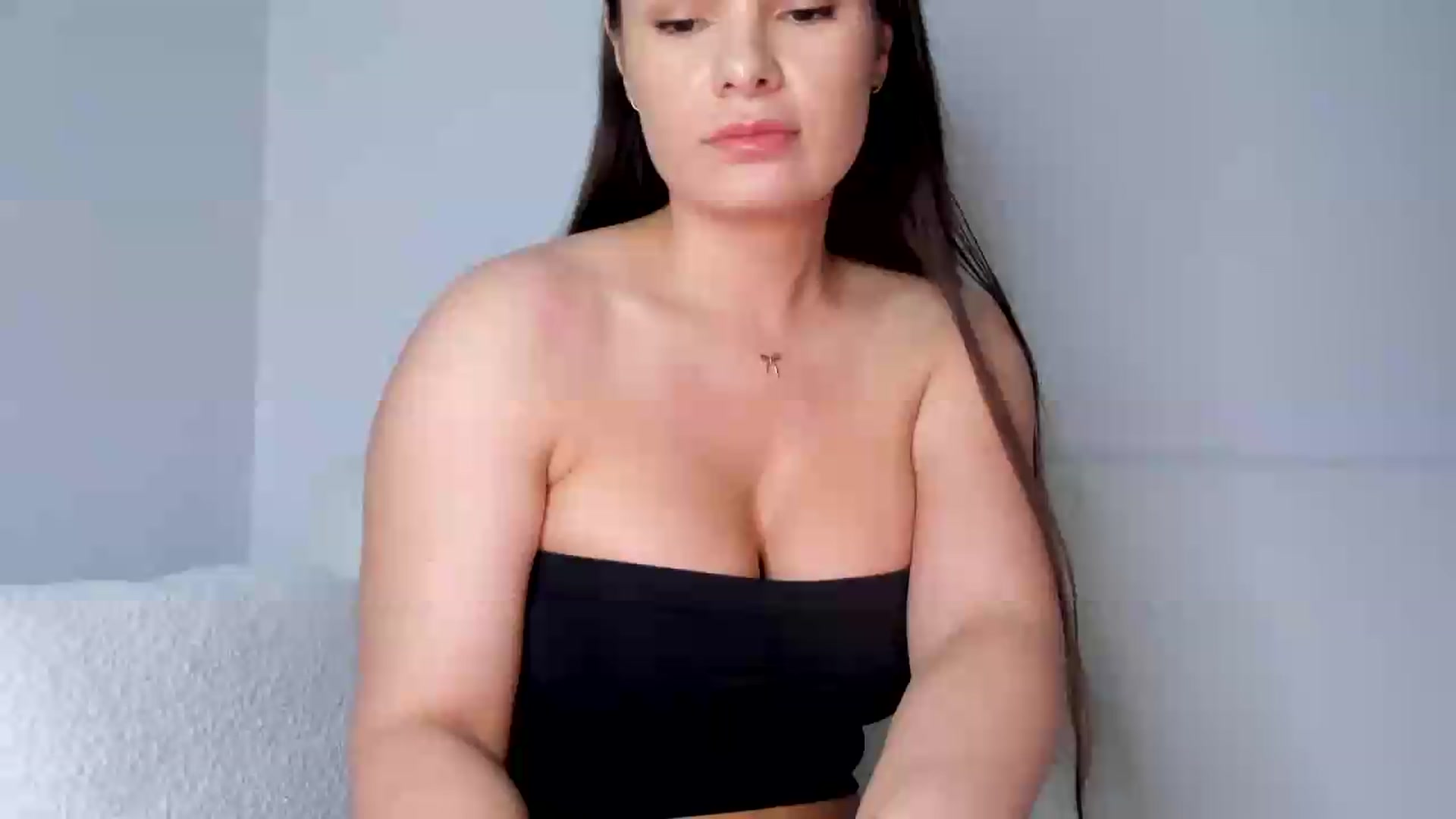 Gallery image thumbnail from Tinasweet__'s myfreecams stream on, 08/24/2026, 23:52 image 6 of 20