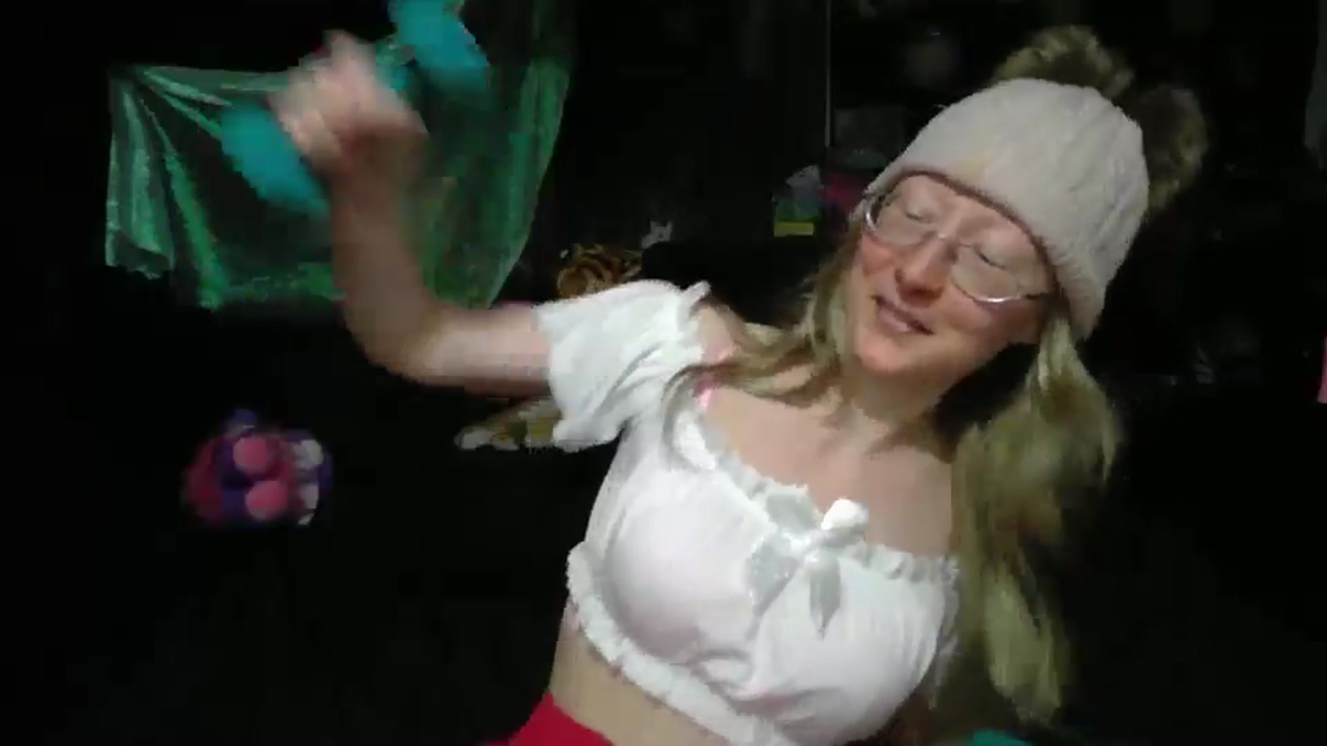 Gallery image thumbnail from TinkaMischief's myfreecams stream on, 05/16/2025, 09:02 image 3 of 20