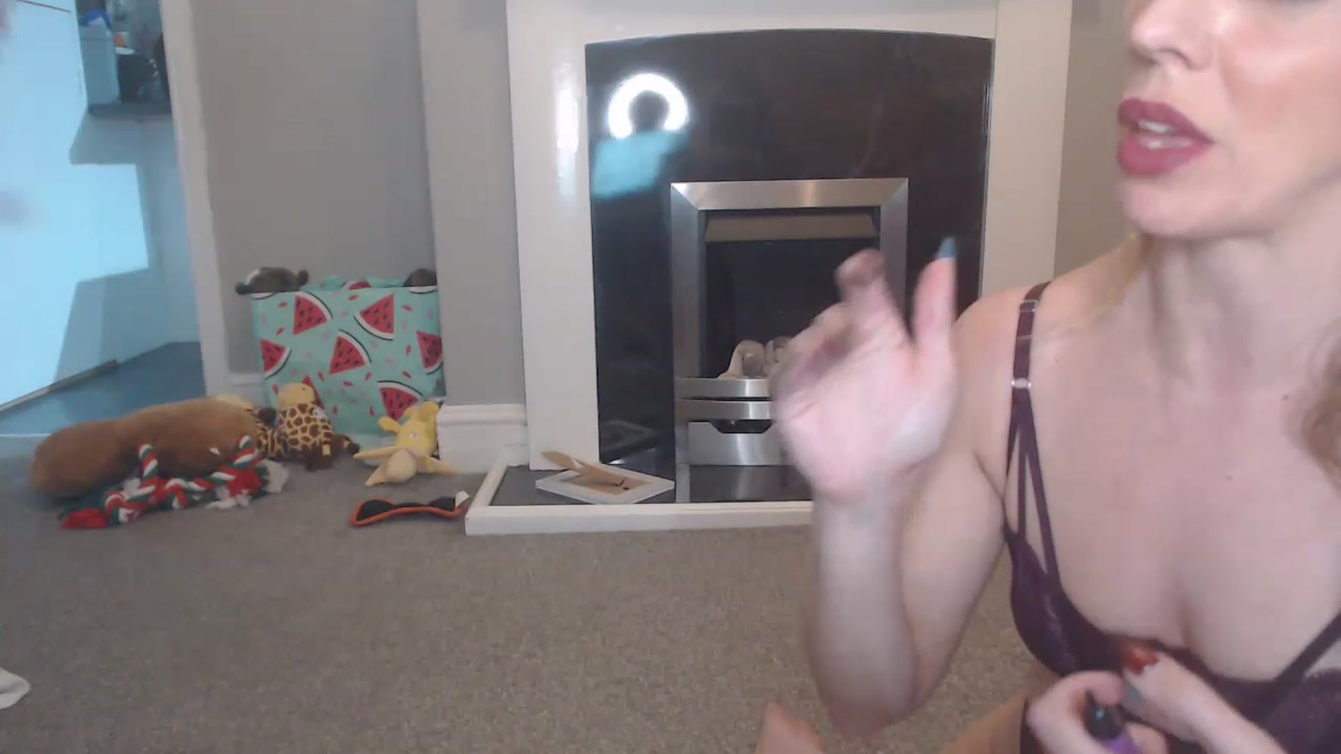 Gallery image thumbnail from Tinkerbell53's myfreecams stream on, 11/25/2022, 03:38 image 17 of 20