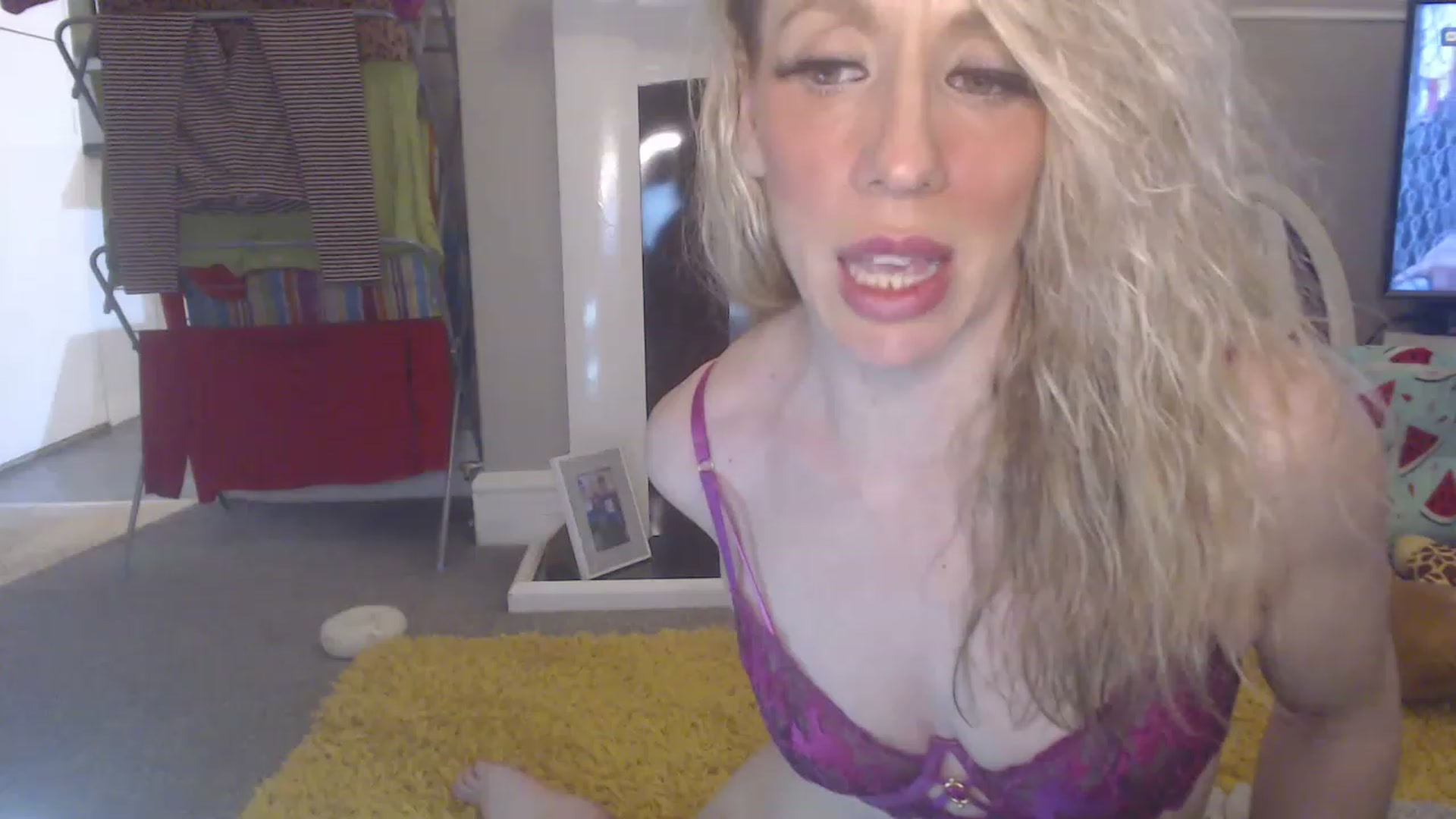 Gallery image thumbnail from Tinkerbell53's myfreecams stream on, 12/07/2022, 24:48 image 20 of 20