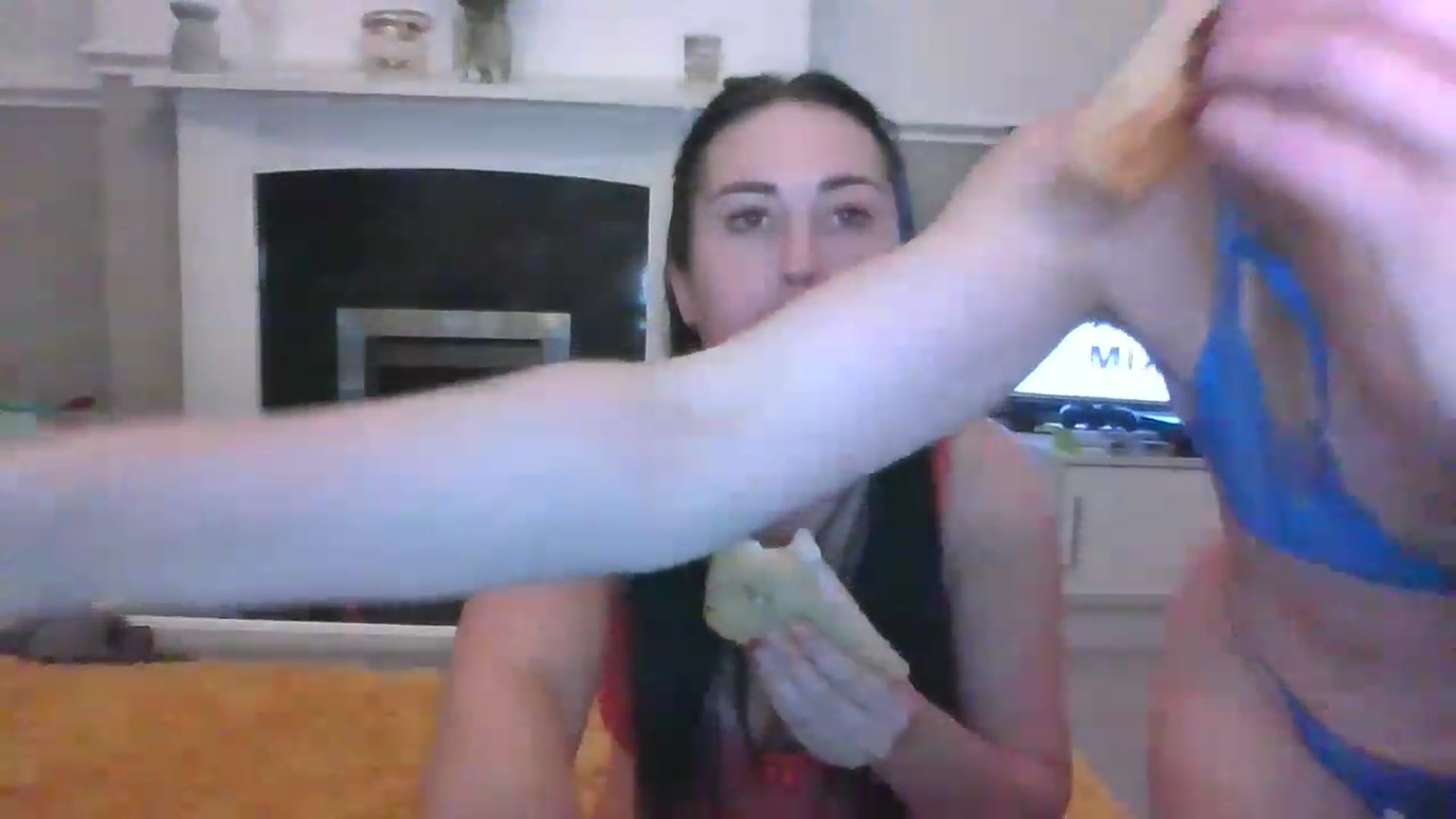 Gallery image thumbnail from Tinkerbell53's myfreecams stream on, 12/14/2022, 23:42 image 18 of 20