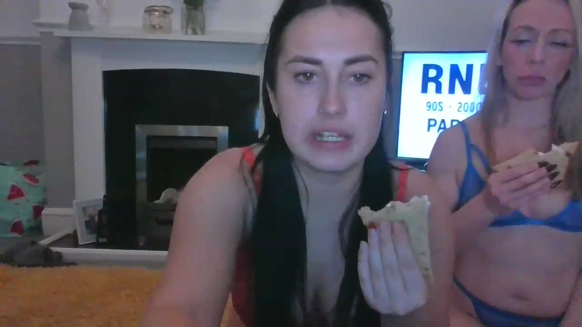 Gallery image thumbnail from Tinkerbell53's myfreecams stream on, 12/14/2022, 23:42 image 19 of 20