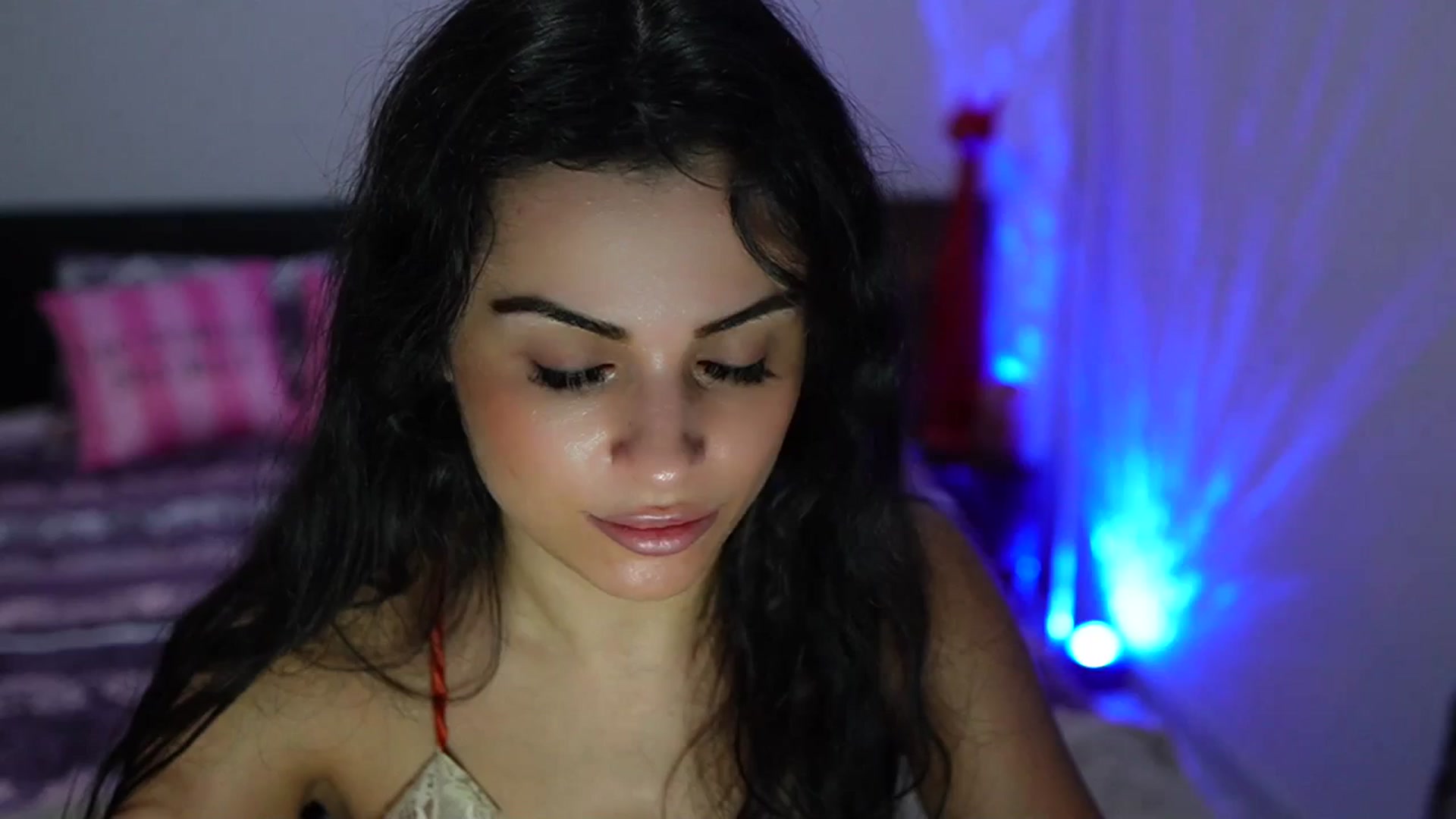 Gallery image thumbnail from TinyAndrea's myfreecams stream on, 11/02/2023, 04:50 image 8 of 20