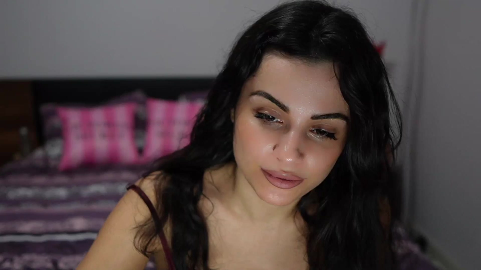 Gallery image thumbnail from TinyAndrea's myfreecams stream on, 11/03/2023, 01:09 image 1 of 20