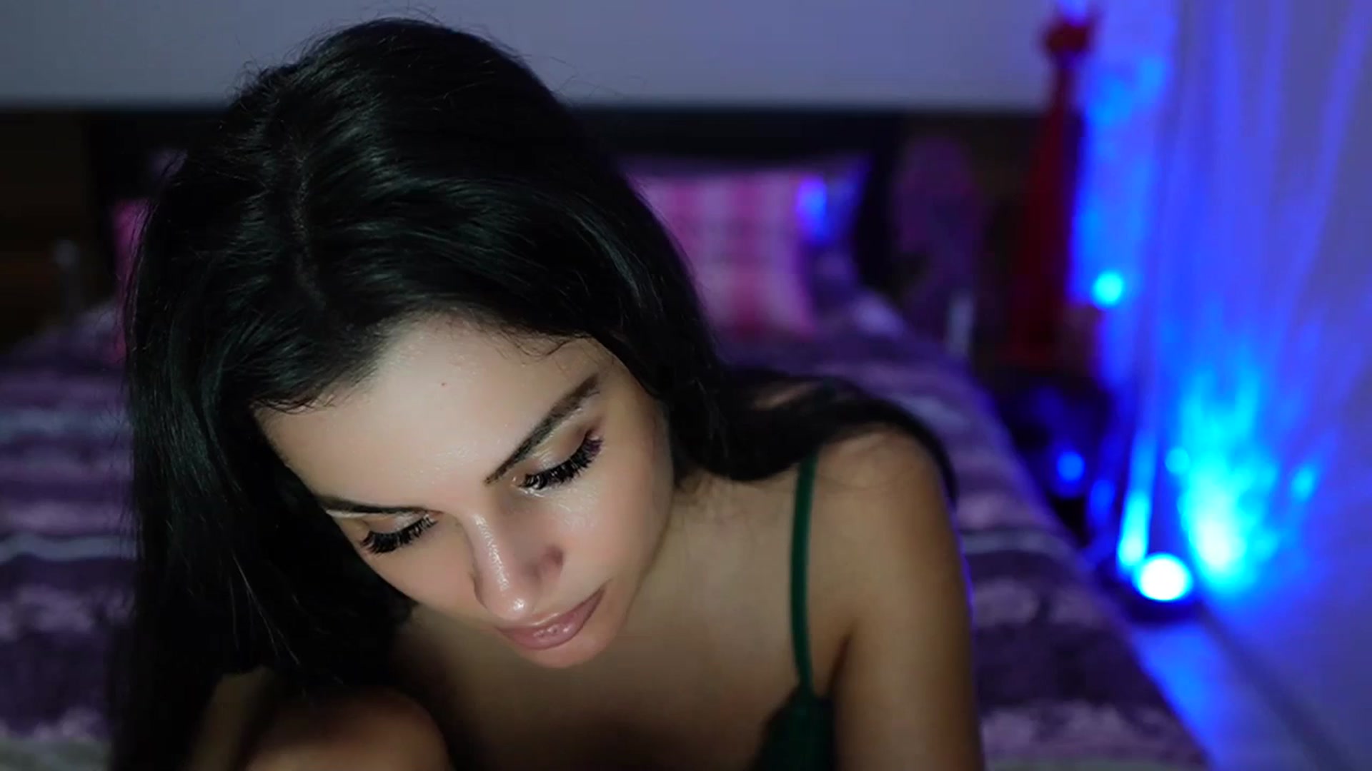 Gallery image thumbnail from TinyAndrea's myfreecams stream on, 11/04/2023, 04:42 image 4 of 20