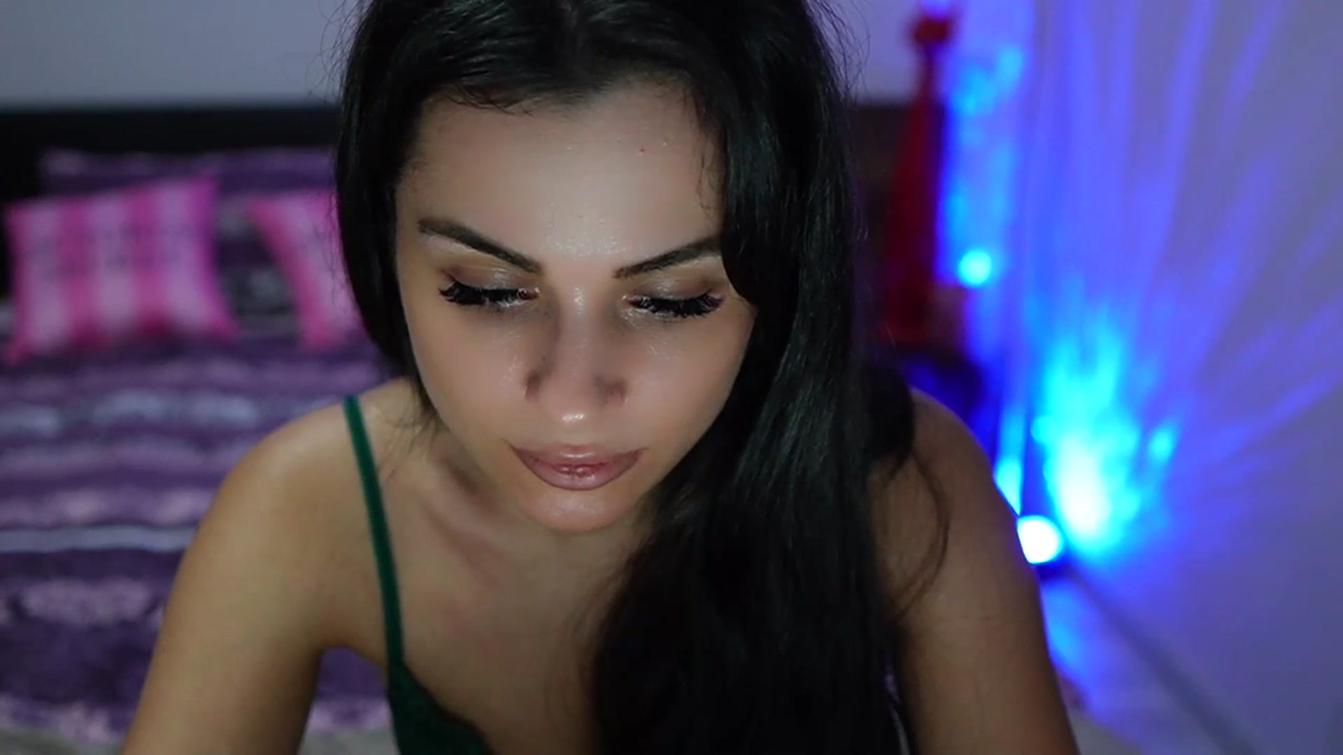 Gallery image thumbnail from TinyAndrea's myfreecams stream on, 11/04/2023, 05:13 image 6 of 20