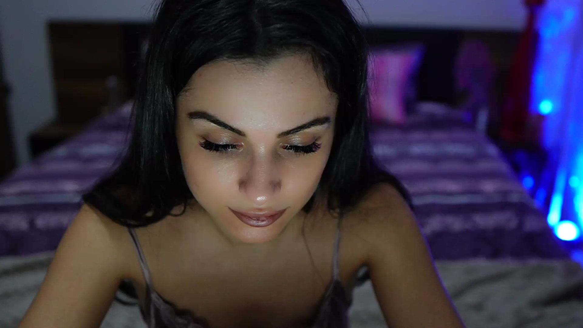 Gallery image thumbnail from TinyAndrea's myfreecams stream on, 11/05/2023, 02:11 image 5 of 20