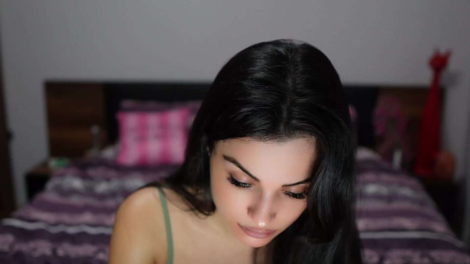 Gallery image thumbnail from TinyAndrea's myfreecams stream on, 11/06/2023, 24:04 image 2 of 20