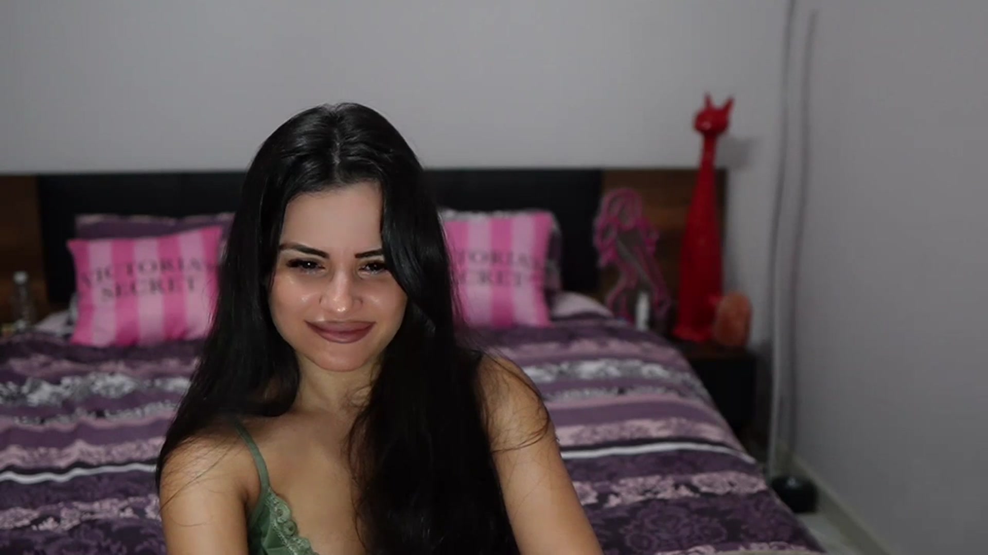 Gallery image thumbnail from TinyAndrea's myfreecams stream on, 11/06/2023, 24:04 image 8 of 20