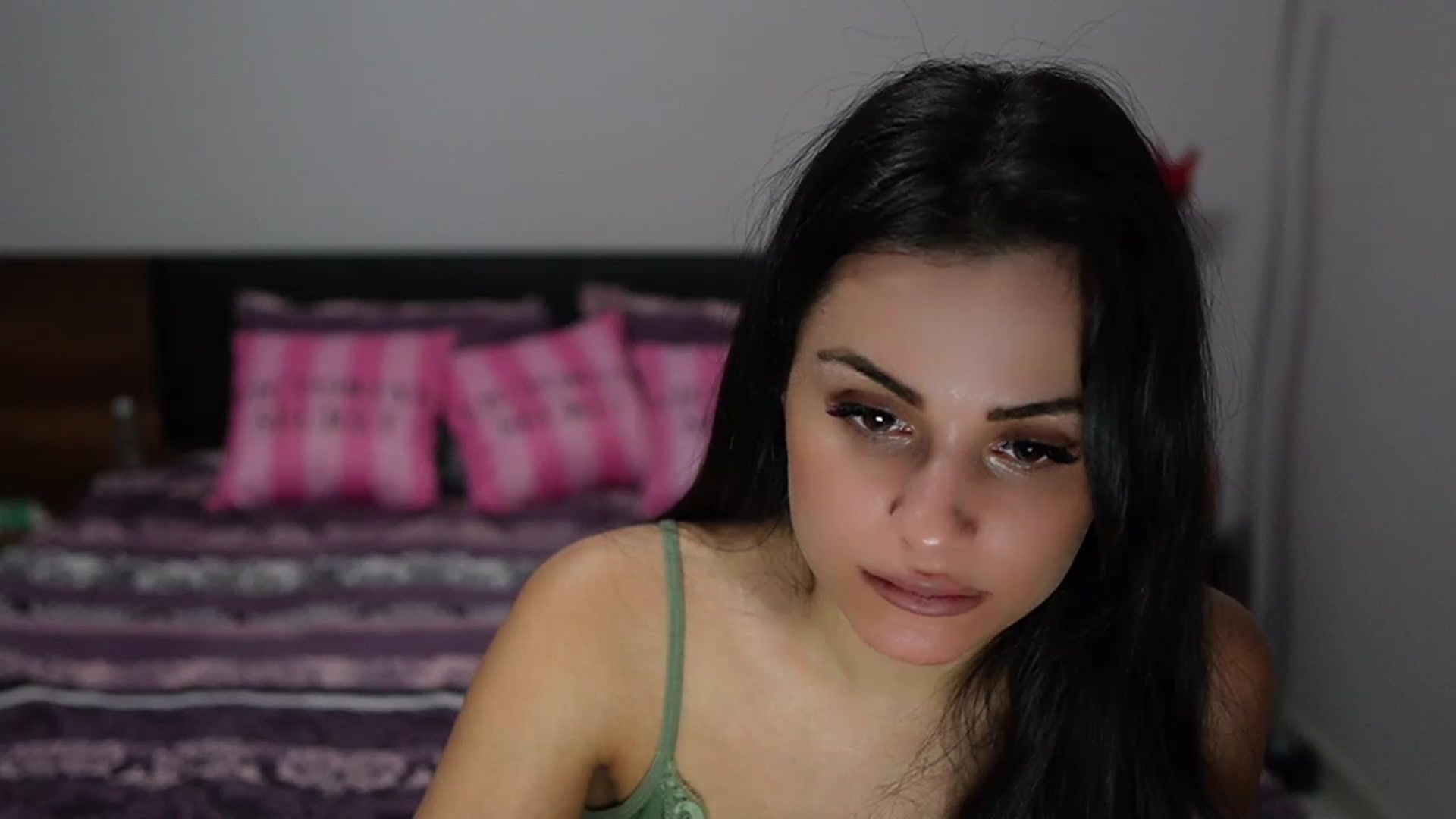 Gallery image thumbnail from TinyAndrea's myfreecams stream on, 11/06/2023, 03:44 image 11 of 20