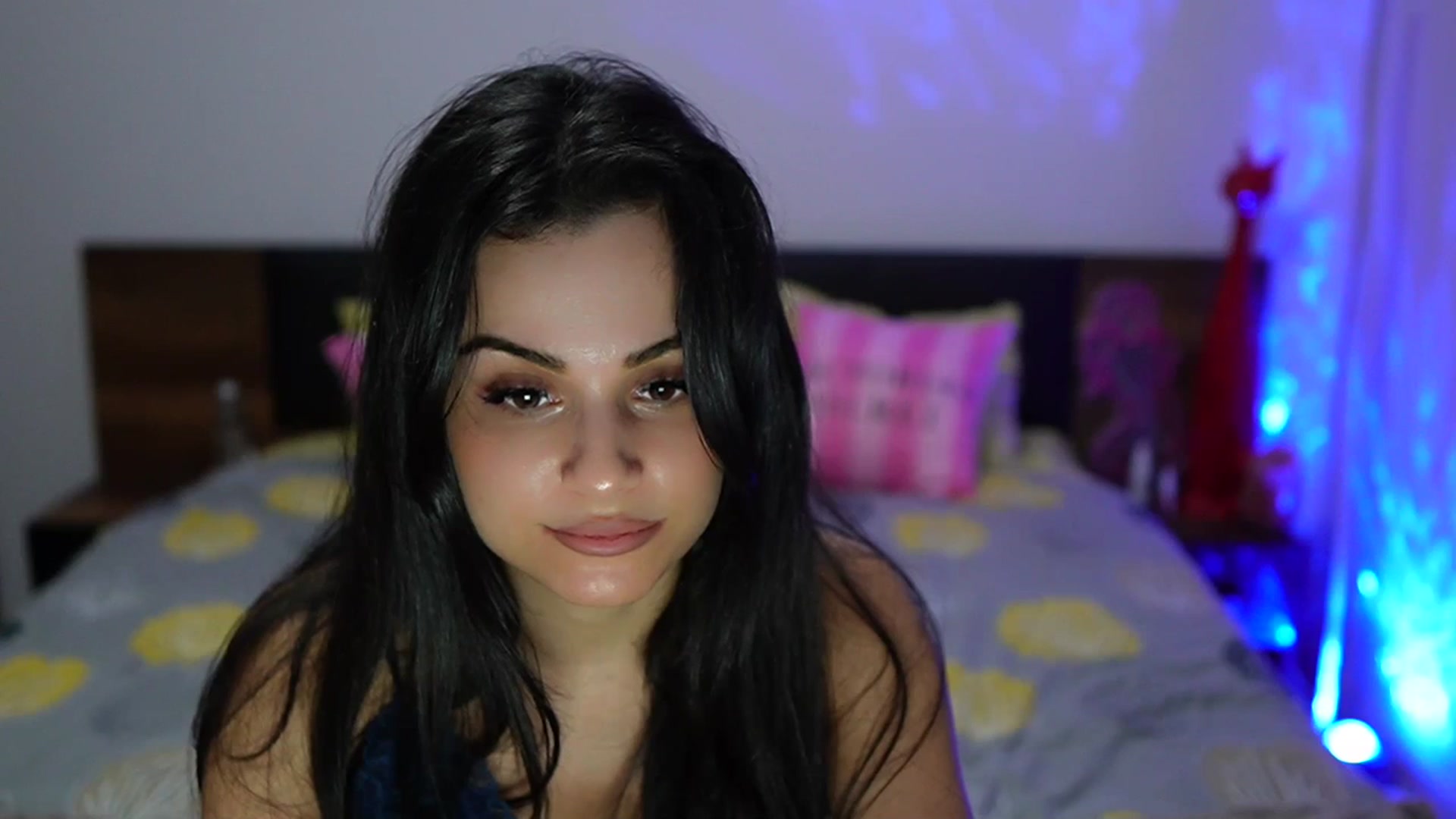 Gallery image thumbnail from TinyAndrea's myfreecams stream on, 11/09/2023, 24:42 image 20 of 20