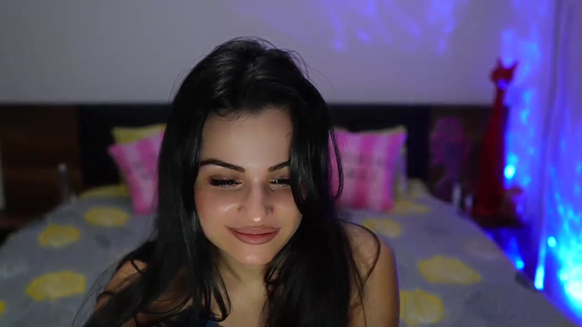 Gallery image thumbnail from TinyAndrea's myfreecams stream on, 11/09/2023, 24:42 image 7 of 20