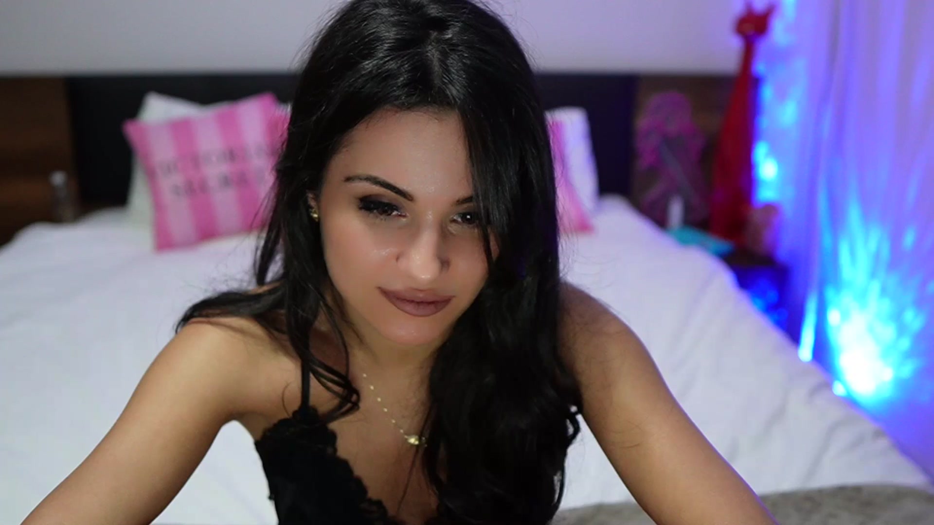 Gallery image thumbnail from TinyAndrea's myfreecams stream on, 12/01/2023, 02:56 image 4 of 20
