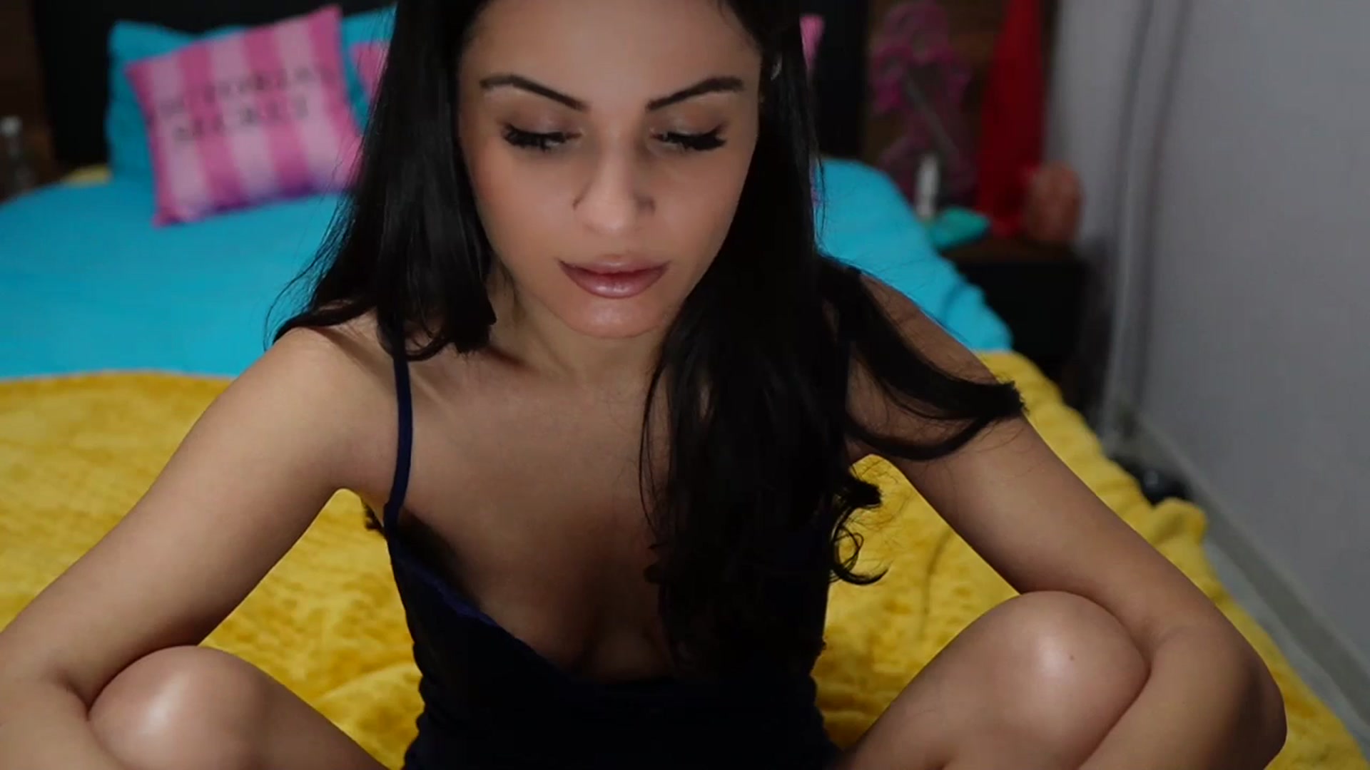 Gallery image thumbnail from TinyAndrea's myfreecams stream on, 12/09/2023, 04:18 image 11 of 20