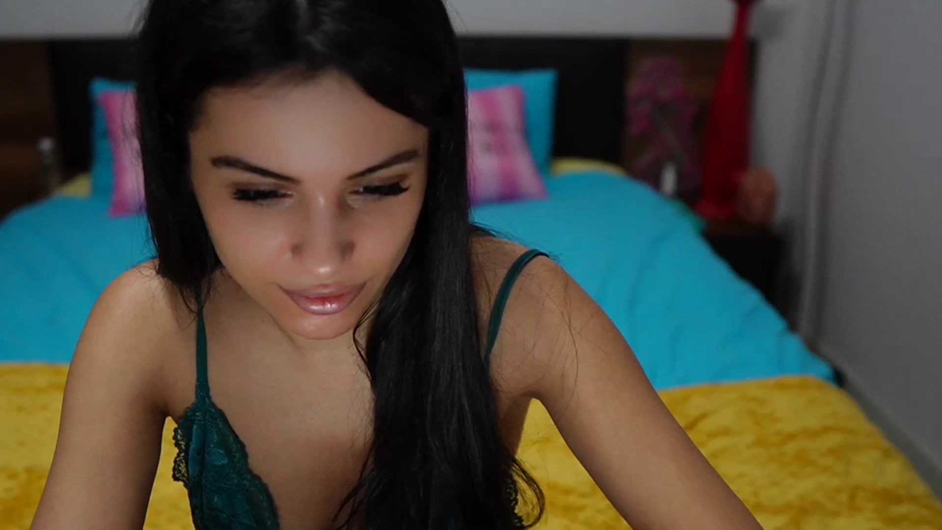 Gallery image thumbnail from TinyAndrea's myfreecams stream on, 12/12/2023, 05:23 image 15 of 20