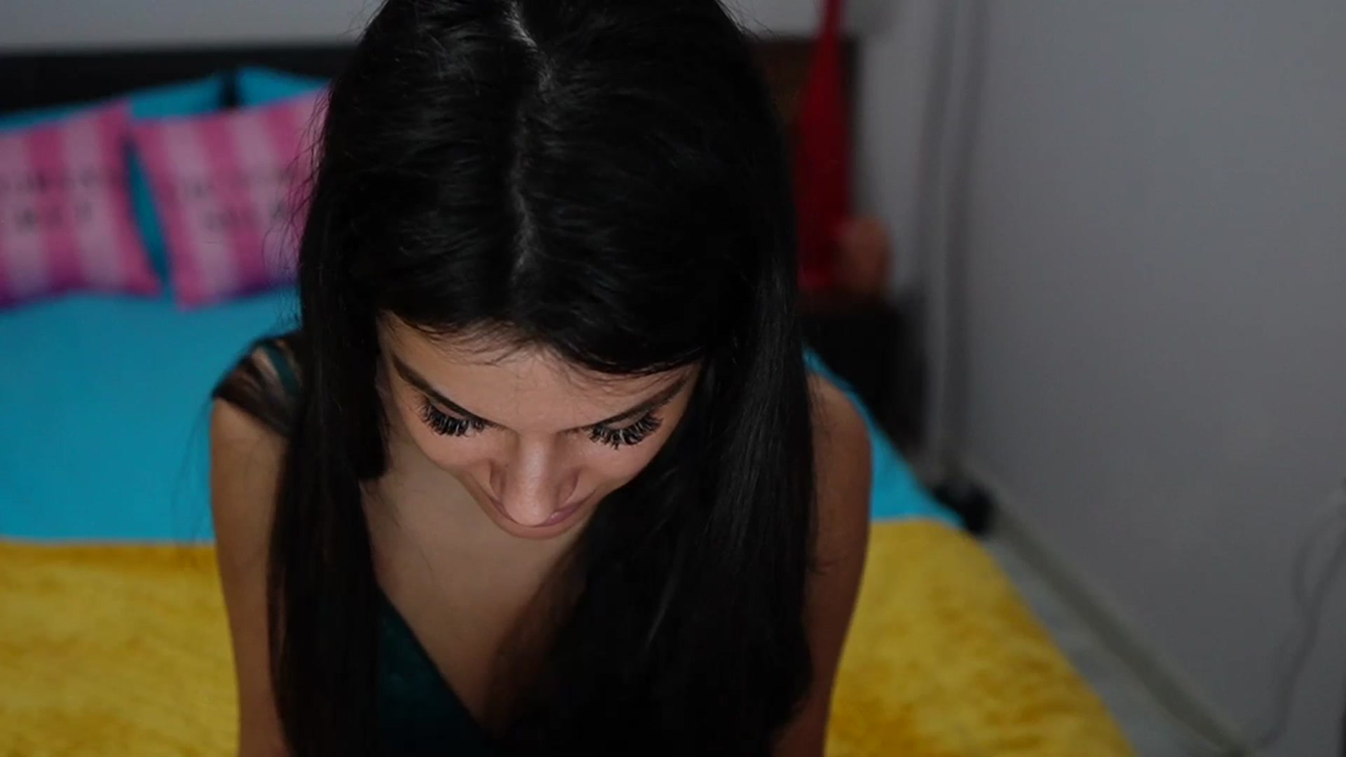 Gallery image thumbnail from TinyAndrea's myfreecams stream on, 12/12/2023, 07:03 image 10 of 20