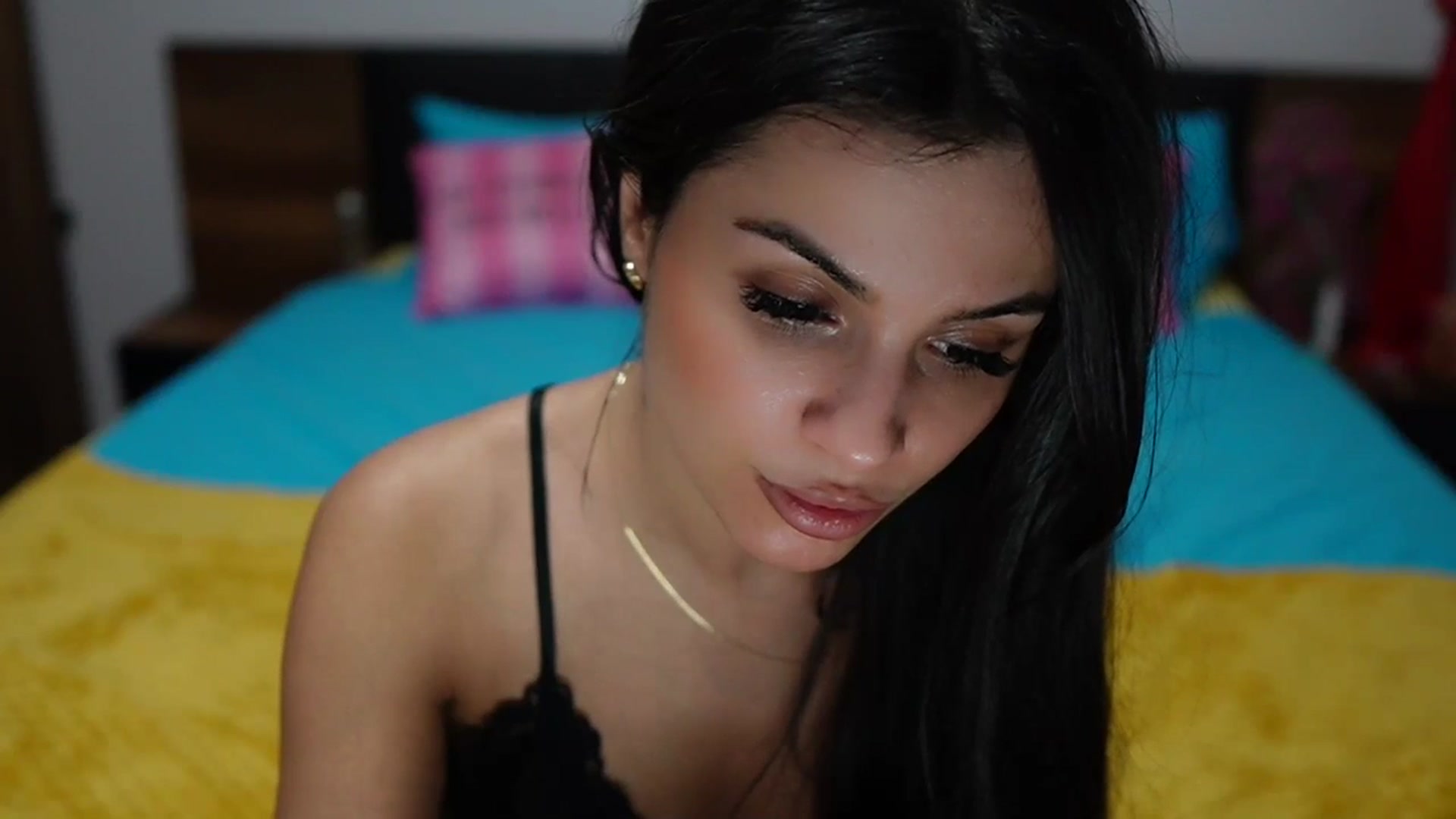 Gallery image thumbnail from TinyAndrea's myfreecams stream on, 12/22/2023, 01:07 image 2 of 20