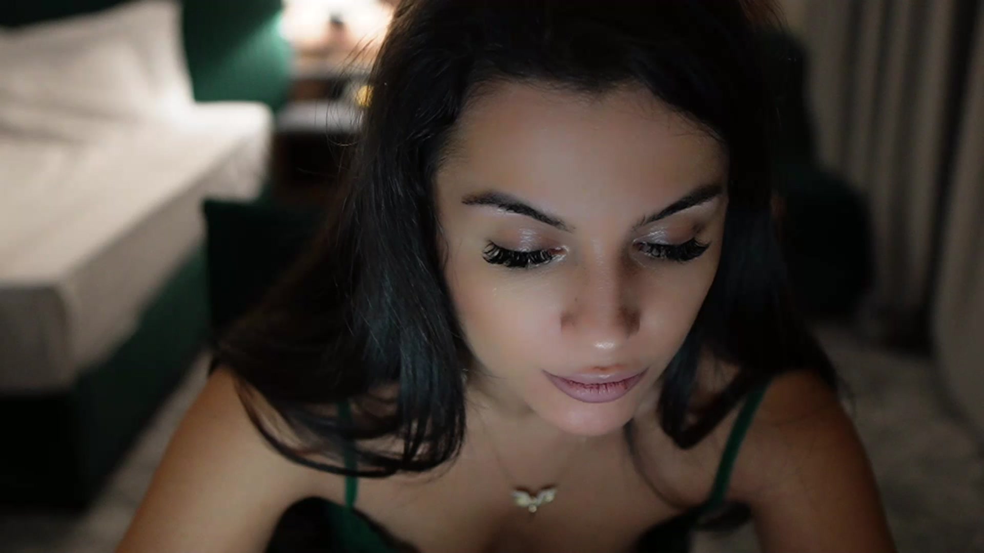 Gallery image thumbnail from TinyAndrea's myfreecams stream on, 12/25/2023, 24:01 image 15 of 20