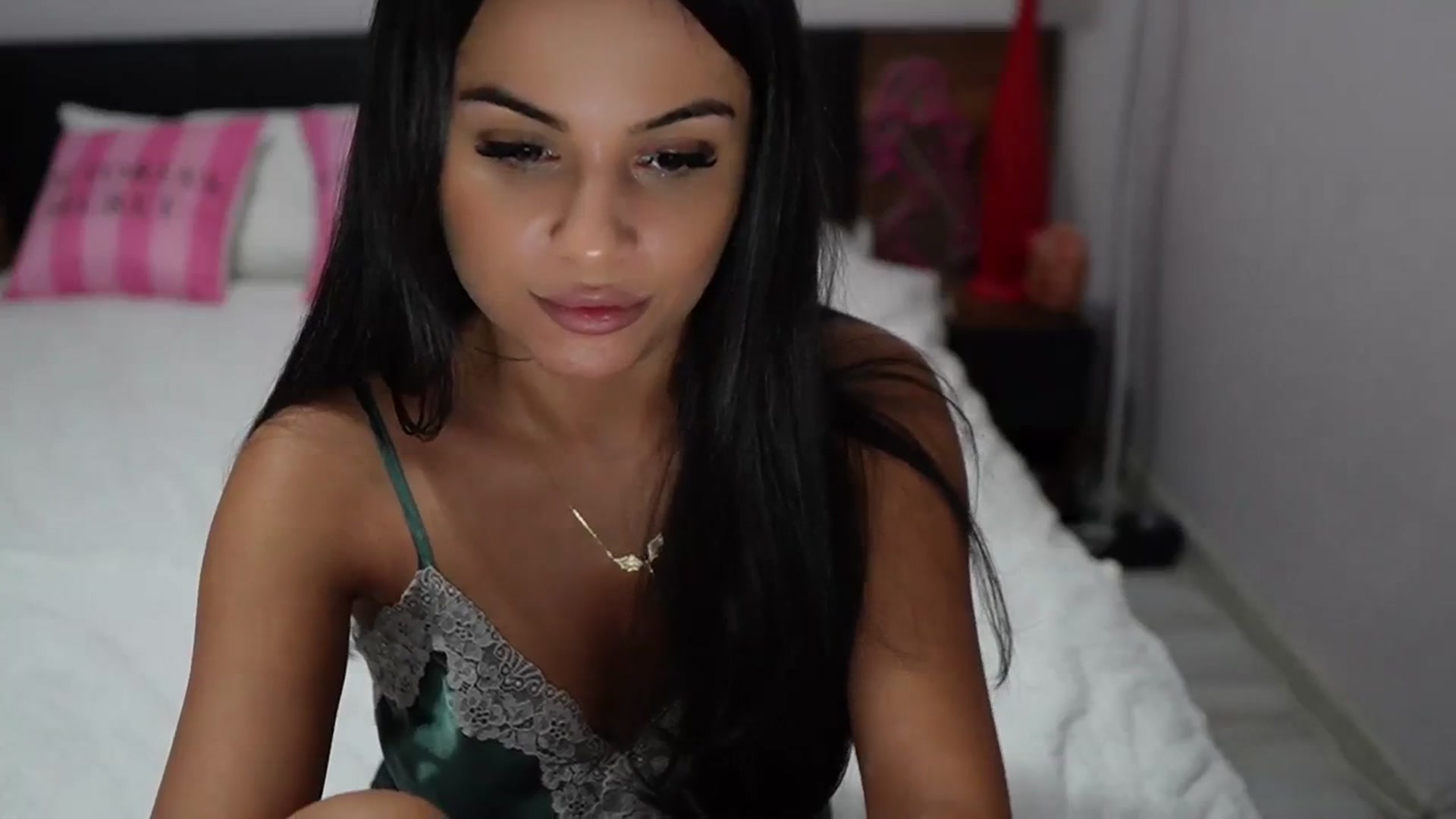 Gallery image thumbnail from TinyAndrea's myfreecams stream on, 01/10/2024, 03:36 image 3 of 20