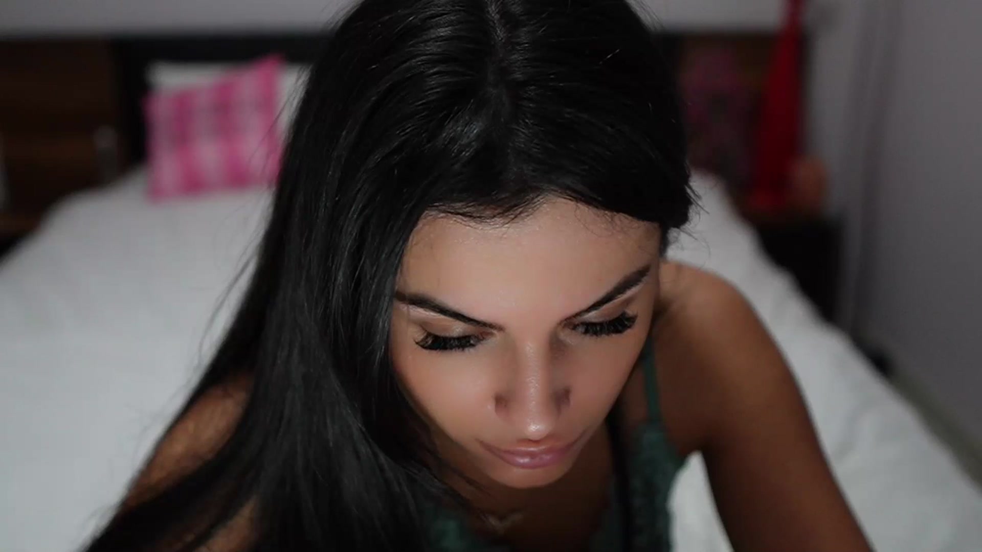 Gallery image thumbnail from TinyAndrea's myfreecams stream on, 01/12/2024, 04:02 image 16 of 20