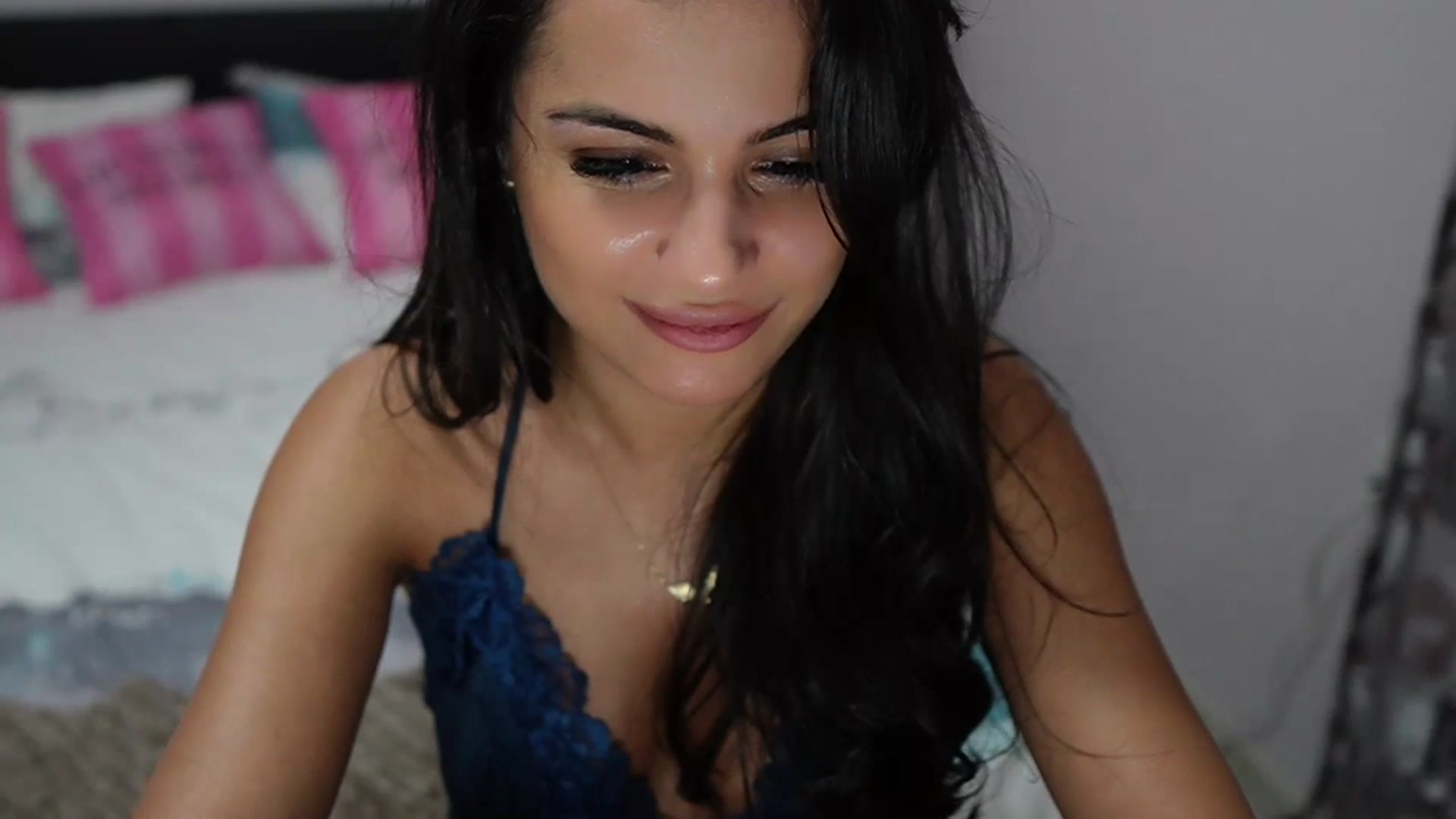 Gallery image thumbnail from TinyAndrea's myfreecams stream on, 02/17/2024, 05:11 image 16 of 20