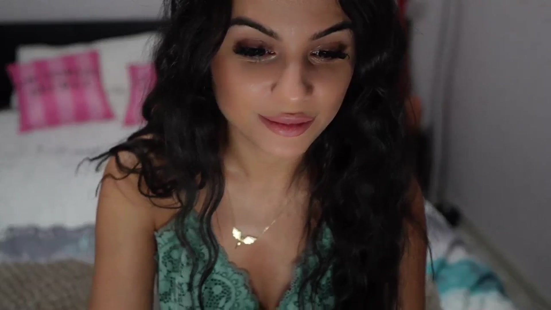 Gallery image thumbnail from TinyAndrea's myfreecams stream on, 02/18/2024, 04:15 image 7 of 20
