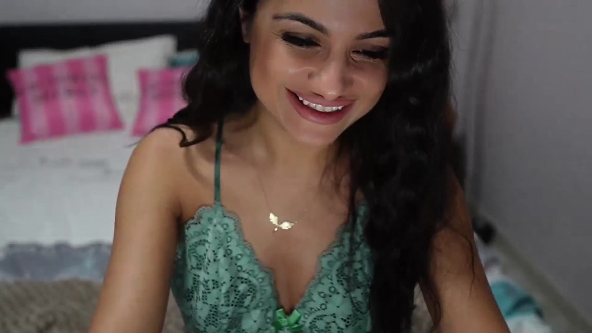 Gallery image thumbnail from TinyAndrea's myfreecams stream on, 02/18/2024, 04:15 image 11 of 20