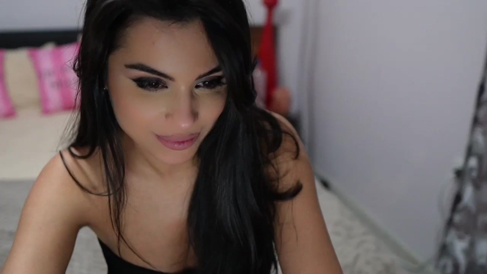 Gallery image thumbnail from TinyAndrea's myfreecams stream on, 03/17/2024, 04:07 image 1 of 20