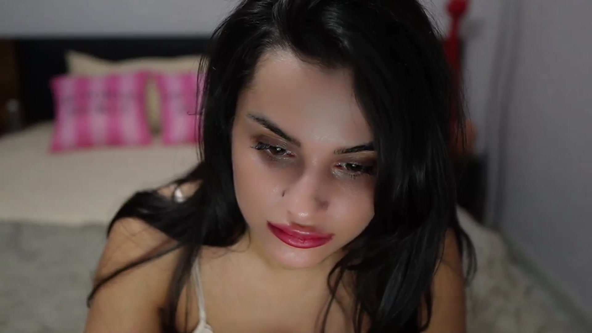Gallery image thumbnail from TinyAndrea's myfreecams stream on, 04/12/2024, 01:37 image 11 of 20