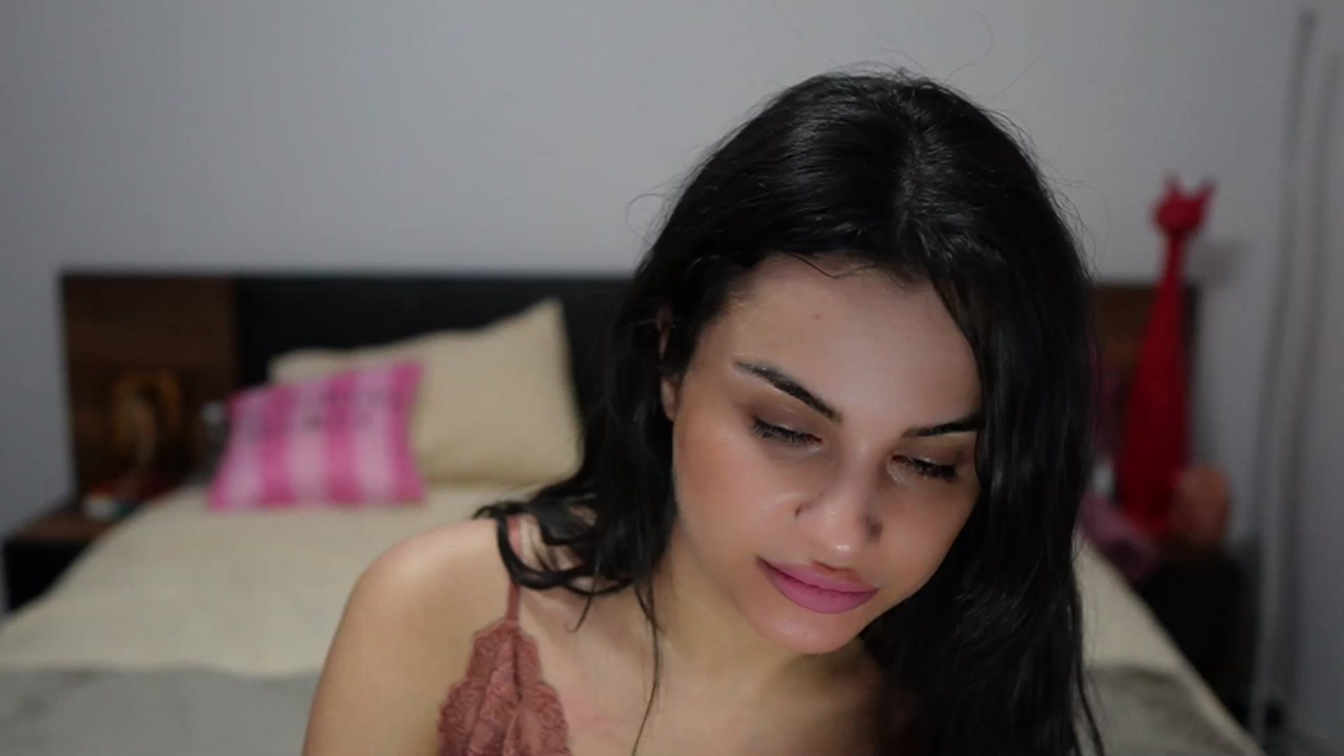 Gallery image thumbnail from TinyAndrea's myfreecams stream on, 04/19/2024, 24:41 image 1 of 20