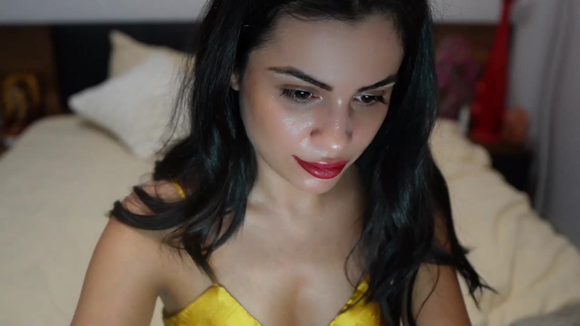 Gallery image thumbnail from TinyAndrea's myfreecams stream on, 08/25/2024, 01:36 image 18 of 20