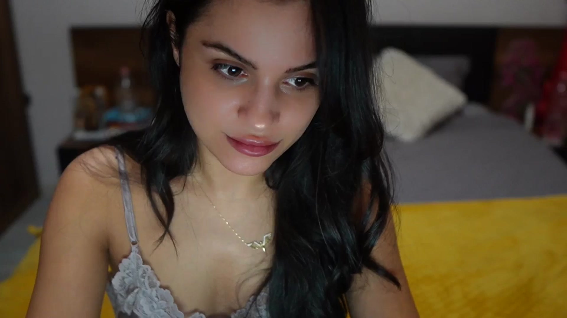 Gallery image thumbnail from TinyAndrea's myfreecams stream on, 05/18/2025, 03:43 image 3 of 20