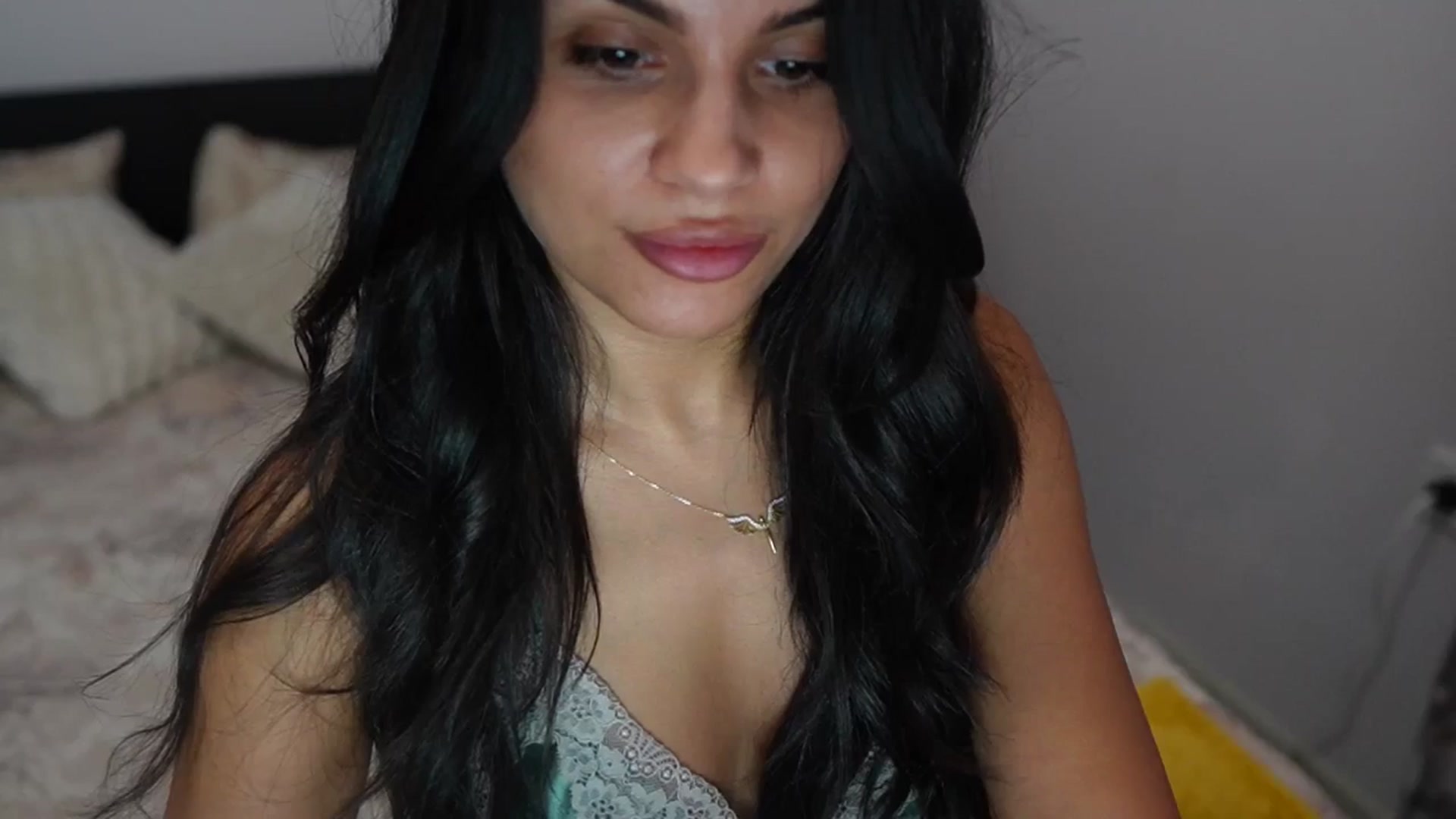 Gallery image thumbnail from TinyAndrea's myfreecams stream on, 07/06/2025, 05:00 image 16 of 20