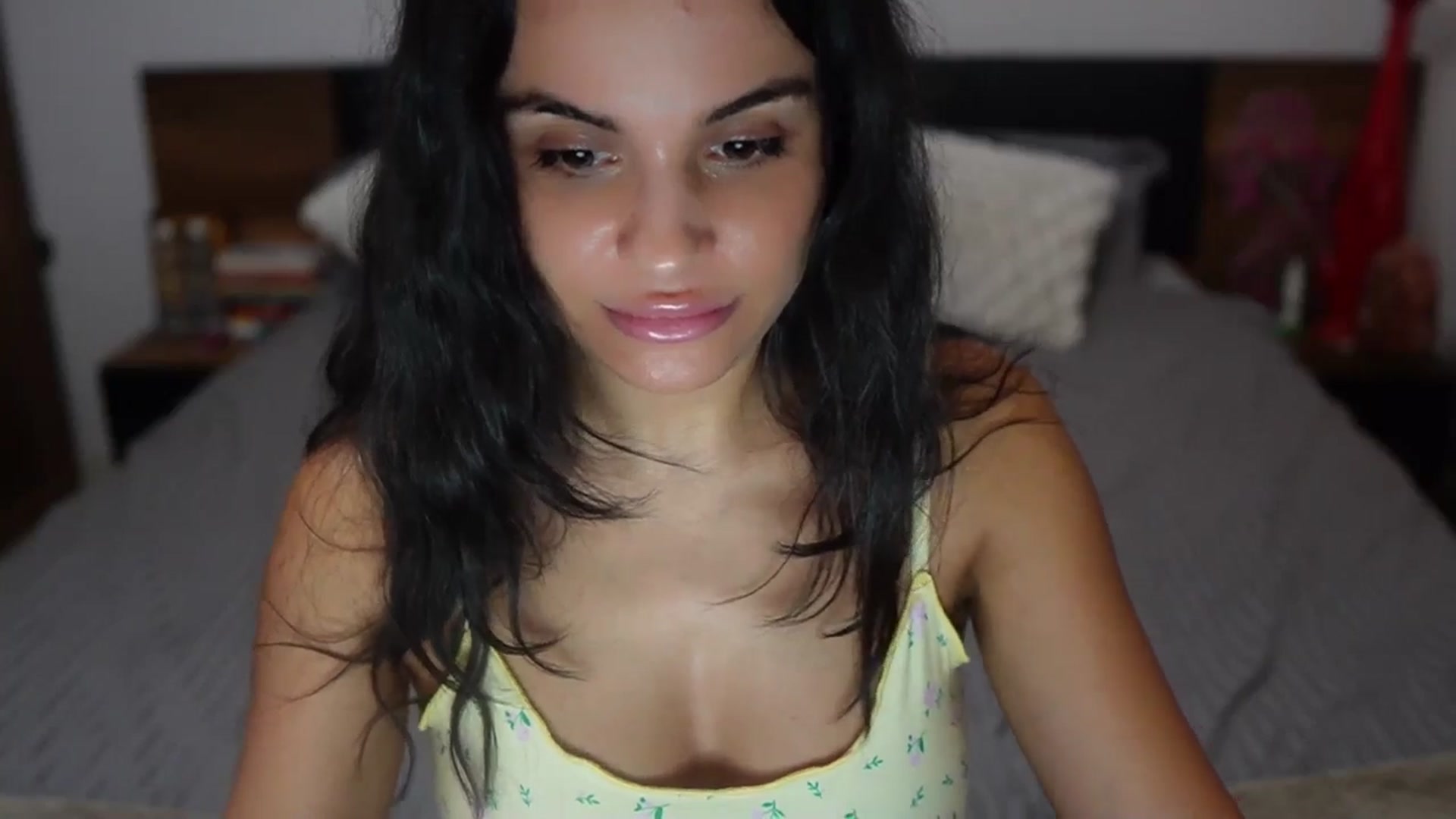 Gallery image thumbnail from TinyAndrea's myfreecams stream on, 07/29/2025, 04:03 image 8 of 20
