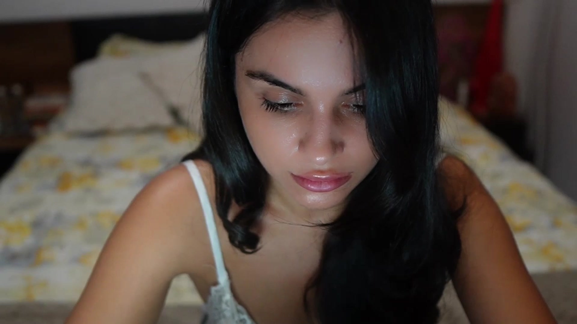 Gallery image thumbnail from TinyAndrea's myfreecams stream on, 08/06/2025, 04:36 image 2 of 20