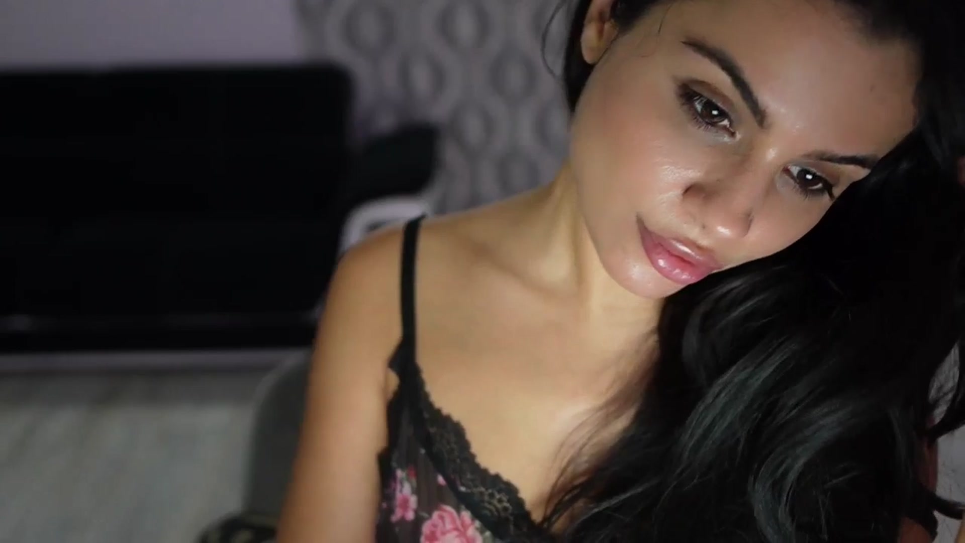 Gallery image thumbnail from TinyAndrea's myfreecams stream on, 08/18/2025, 04:04 image 3 of 20