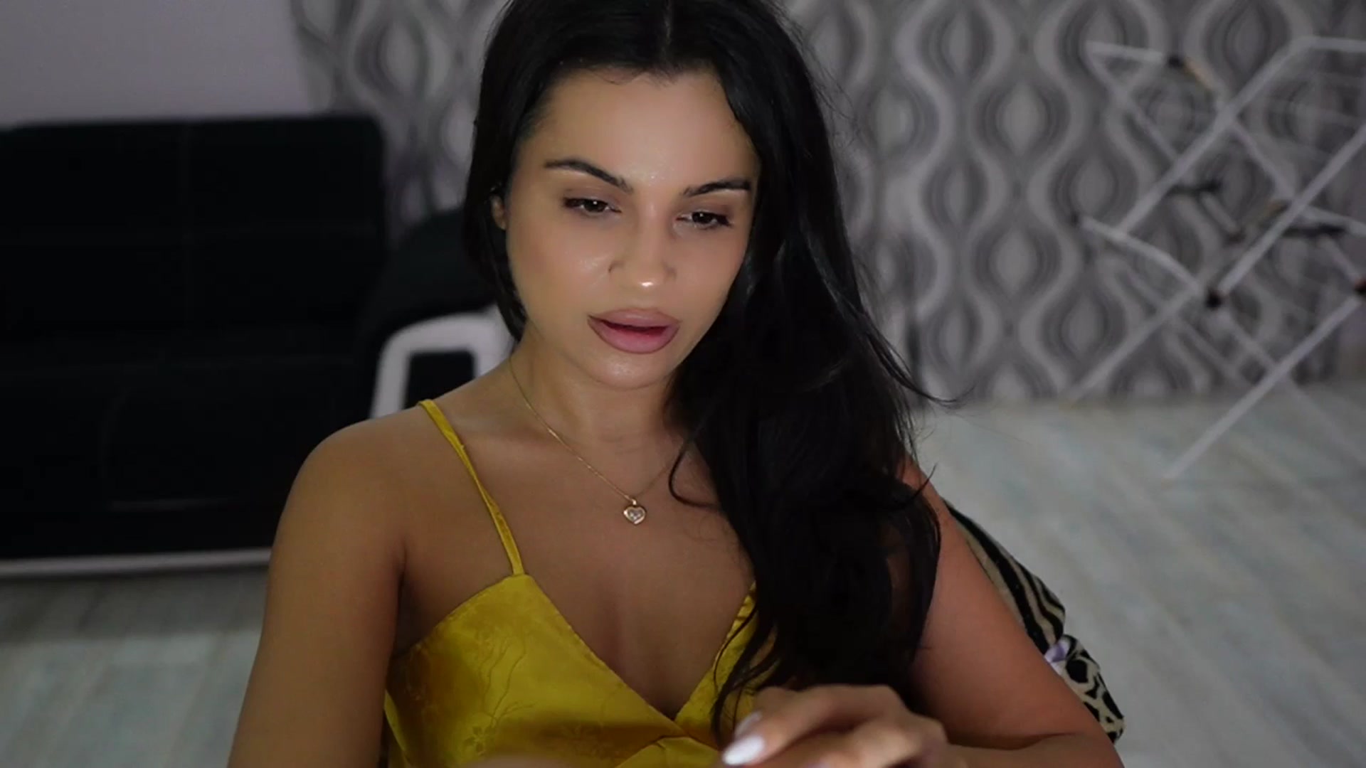 Gallery image thumbnail from TinyAndrea's myfreecams stream on, 09/09/2025, 04:09 image 2 of 20