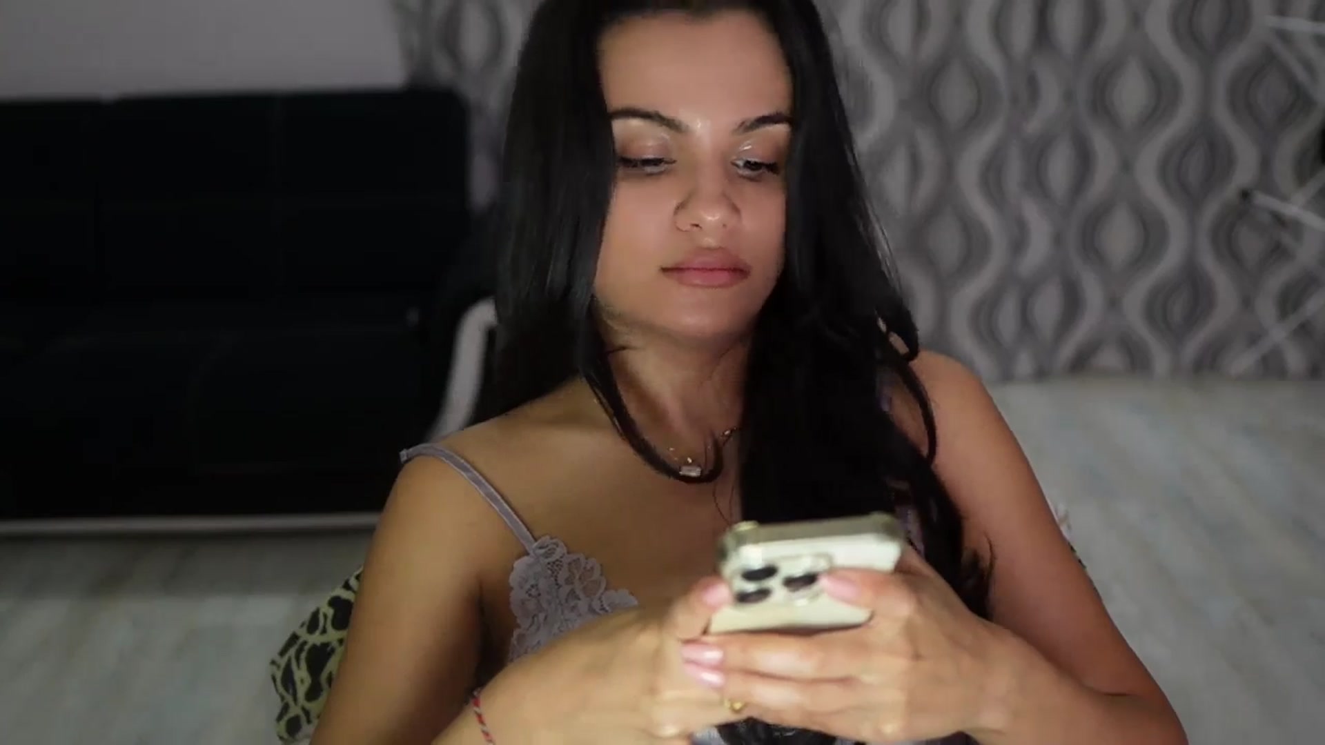 Gallery image thumbnail from TinyAndrea's myfreecams stream on, 09/23/2025, 03:58 image 2 of 20