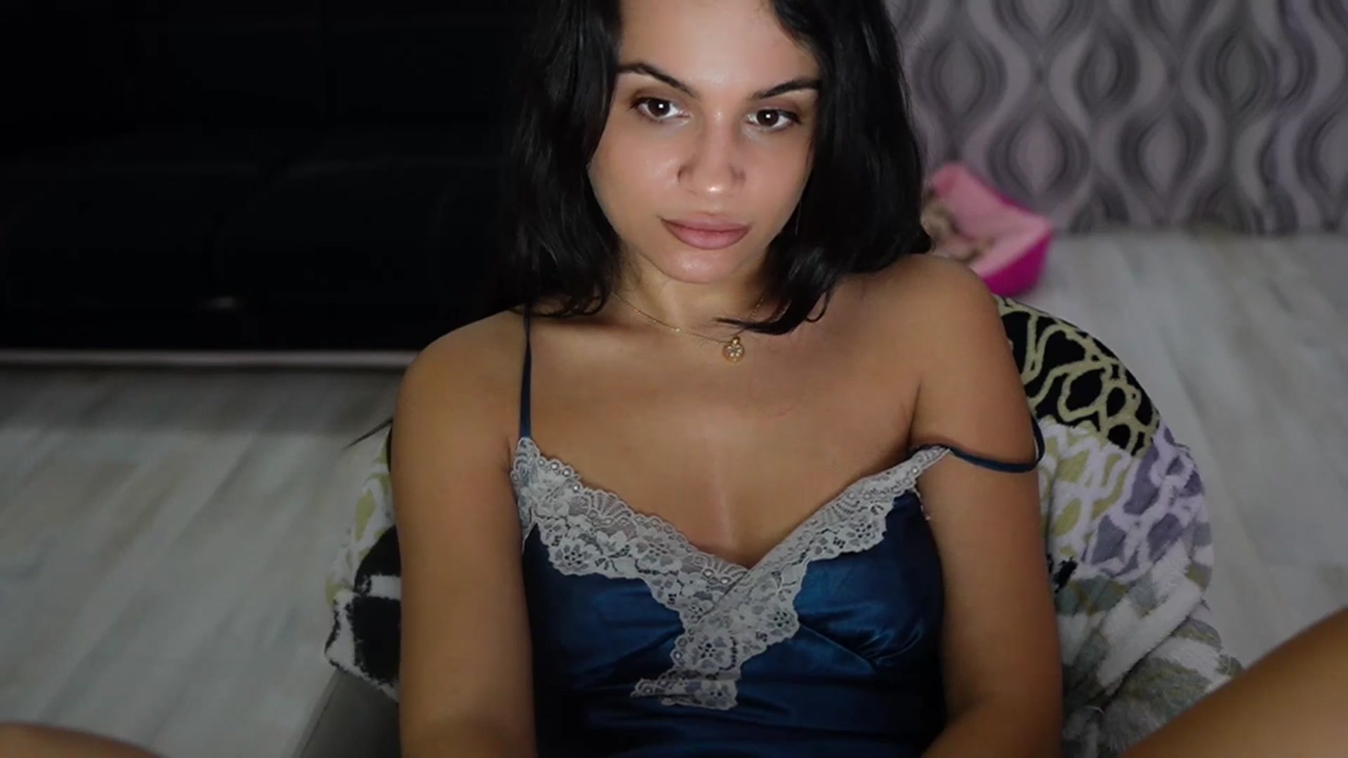 Gallery image thumbnail from TinyAndrea's myfreecams stream on, 10/02/2025, 05:07 image 8 of 20