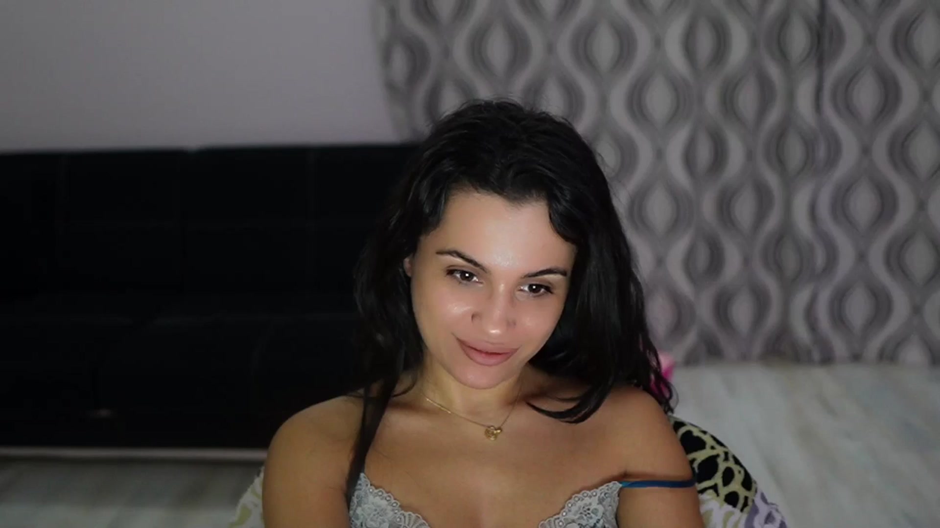Gallery image thumbnail from TinyAndrea's myfreecams stream on, 10/02/2025, 05:07 image 6 of 20