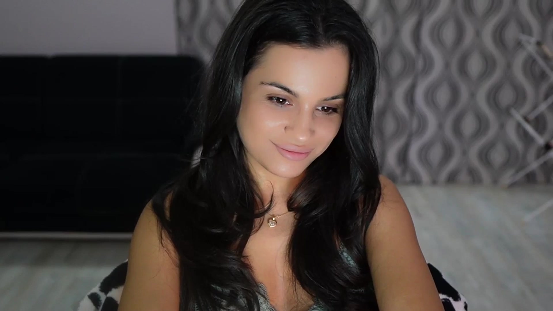 Gallery image thumbnail from TinyAndrea's myfreecams stream on, 10/21/2025, 04:52 image 7 of 20