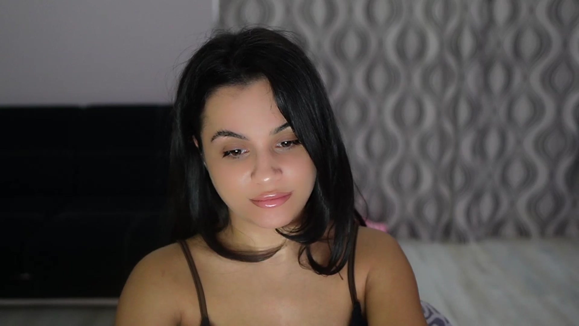 Gallery image thumbnail from TinyAndrea's myfreecams stream on, 11/07/2025, 05:39 image 9 of 20