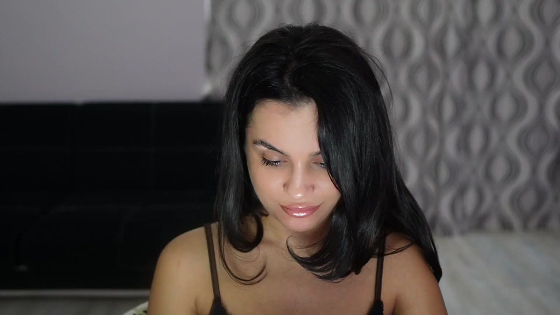 Gallery image thumbnail from TinyAndrea's myfreecams stream on, 11/07/2025, 05:39 image 5 of 20