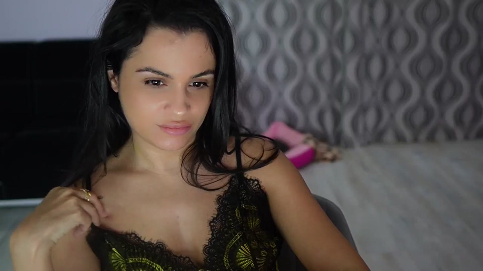 Gallery image thumbnail from TinyAndrea's myfreecams stream on, 11/10/2025, 05:13 image 17 of 20