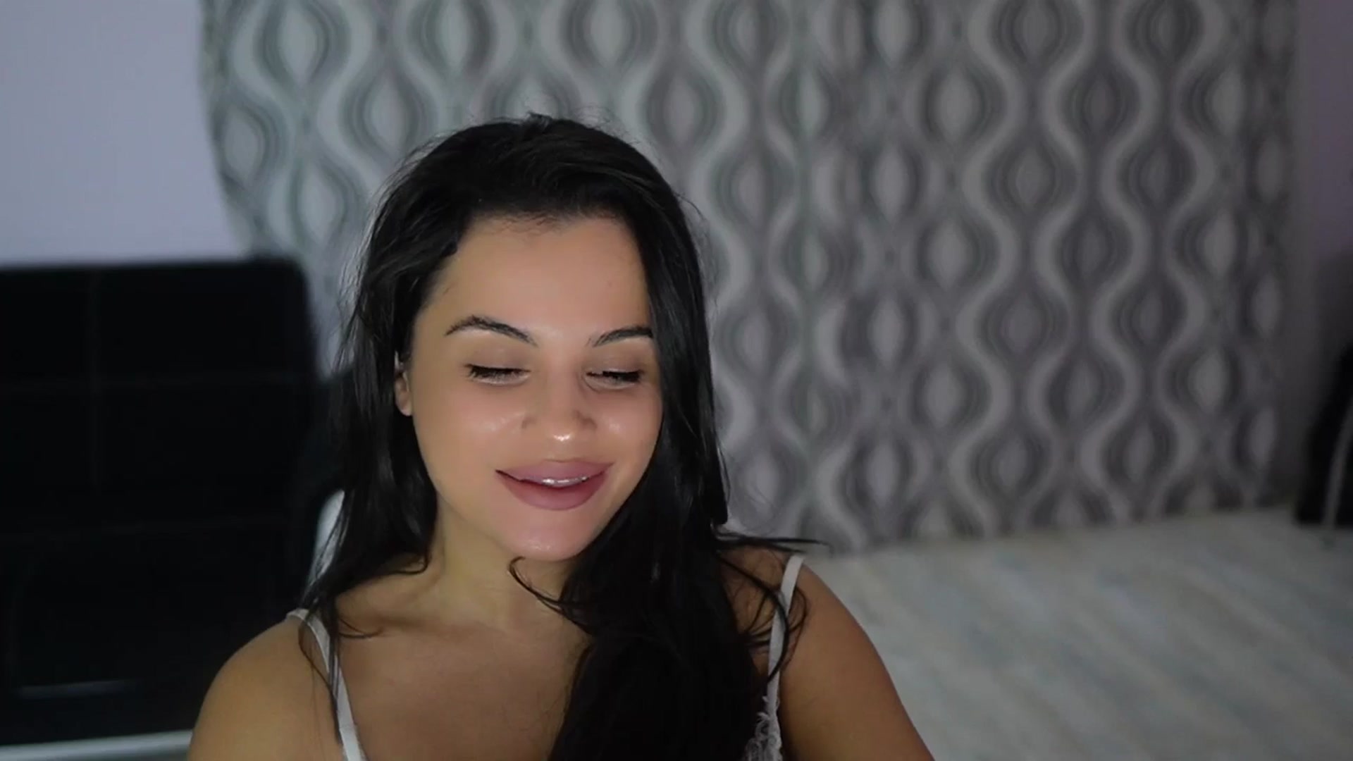 Gallery image thumbnail from TinyAndrea's myfreecams stream on, 11/11/2025, 05:26 image 14 of 20